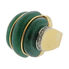 1980s Carved Aventurine Diamond Gold Ring