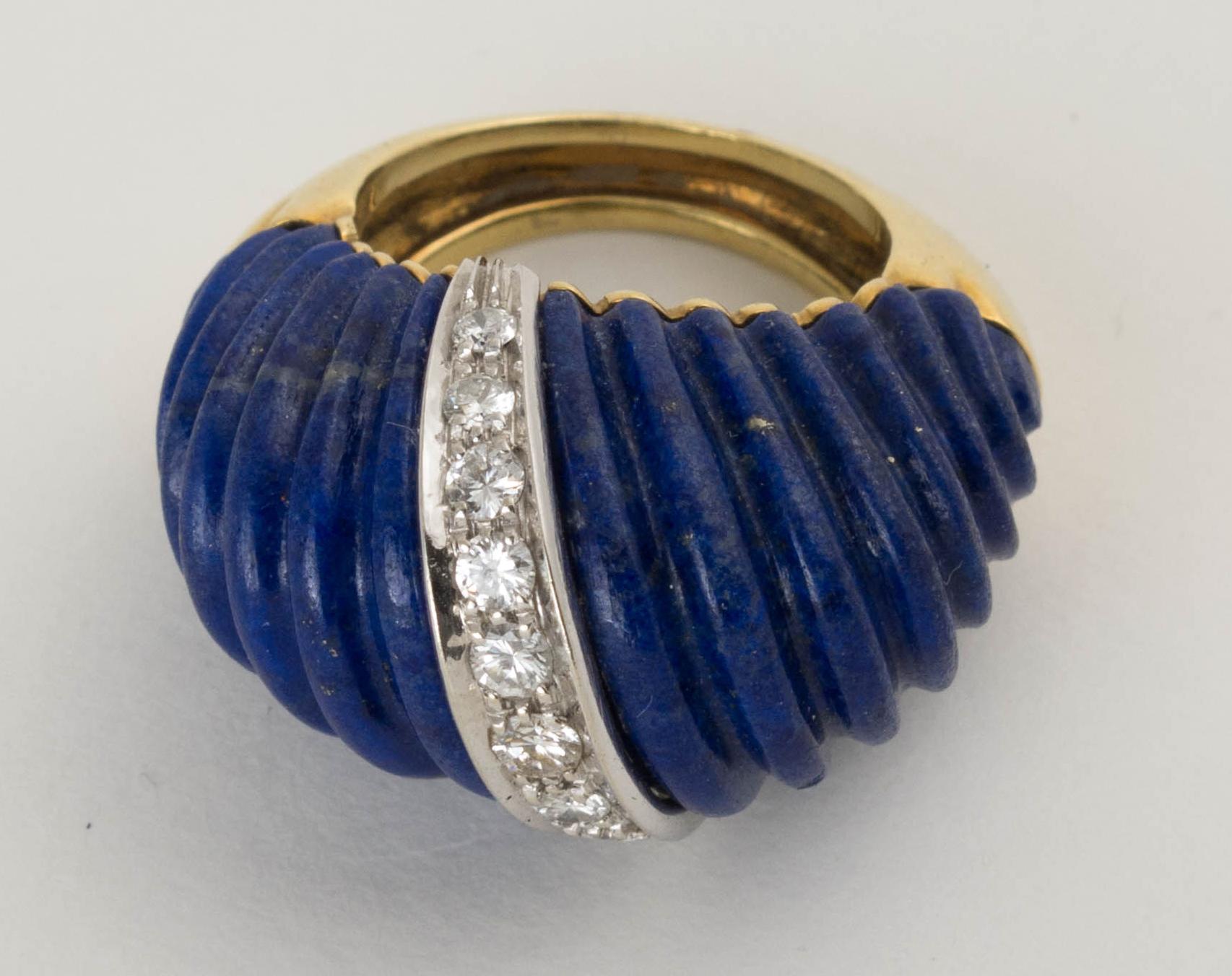 1980s Carved Lapis and Diamond 18 Karat Gold Dome Ring For Sale 2