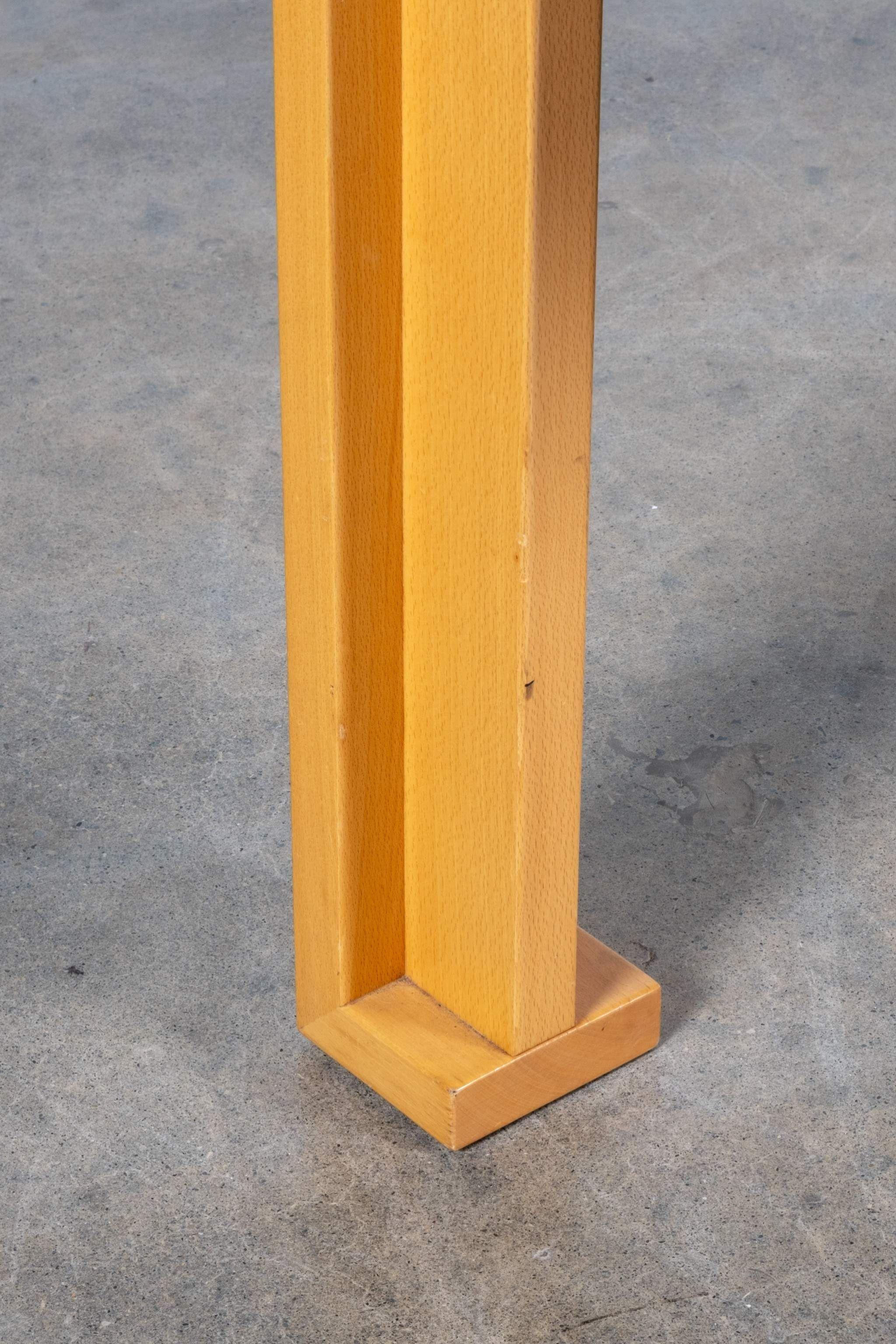 Table de salle à manger en bois et verre fumé Cassina des années 1980 par Afra Scarpa en vente 2