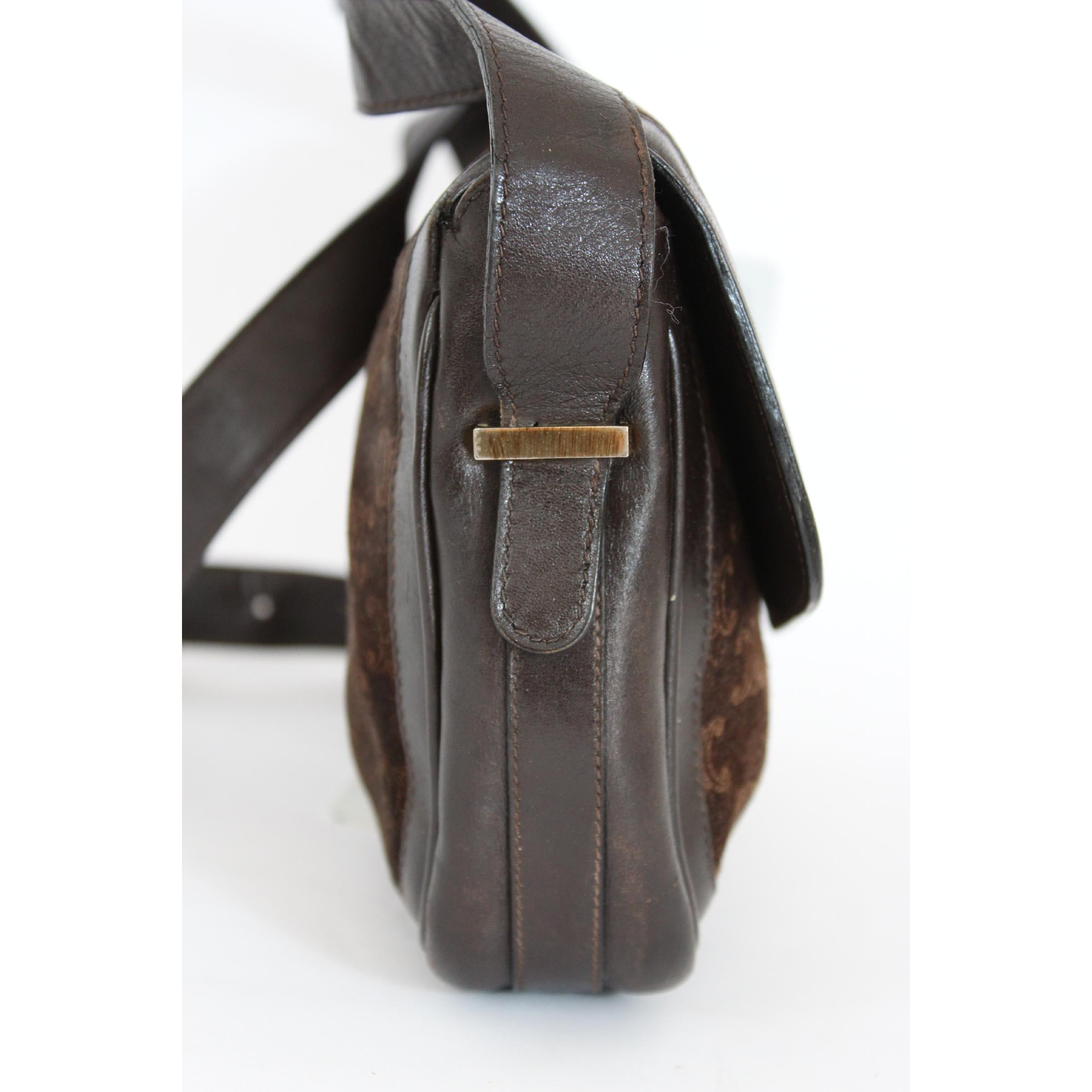 1980s Celine Leather Velevt Brown Shoulder Bag  In Good Condition In Brindisi, Bt