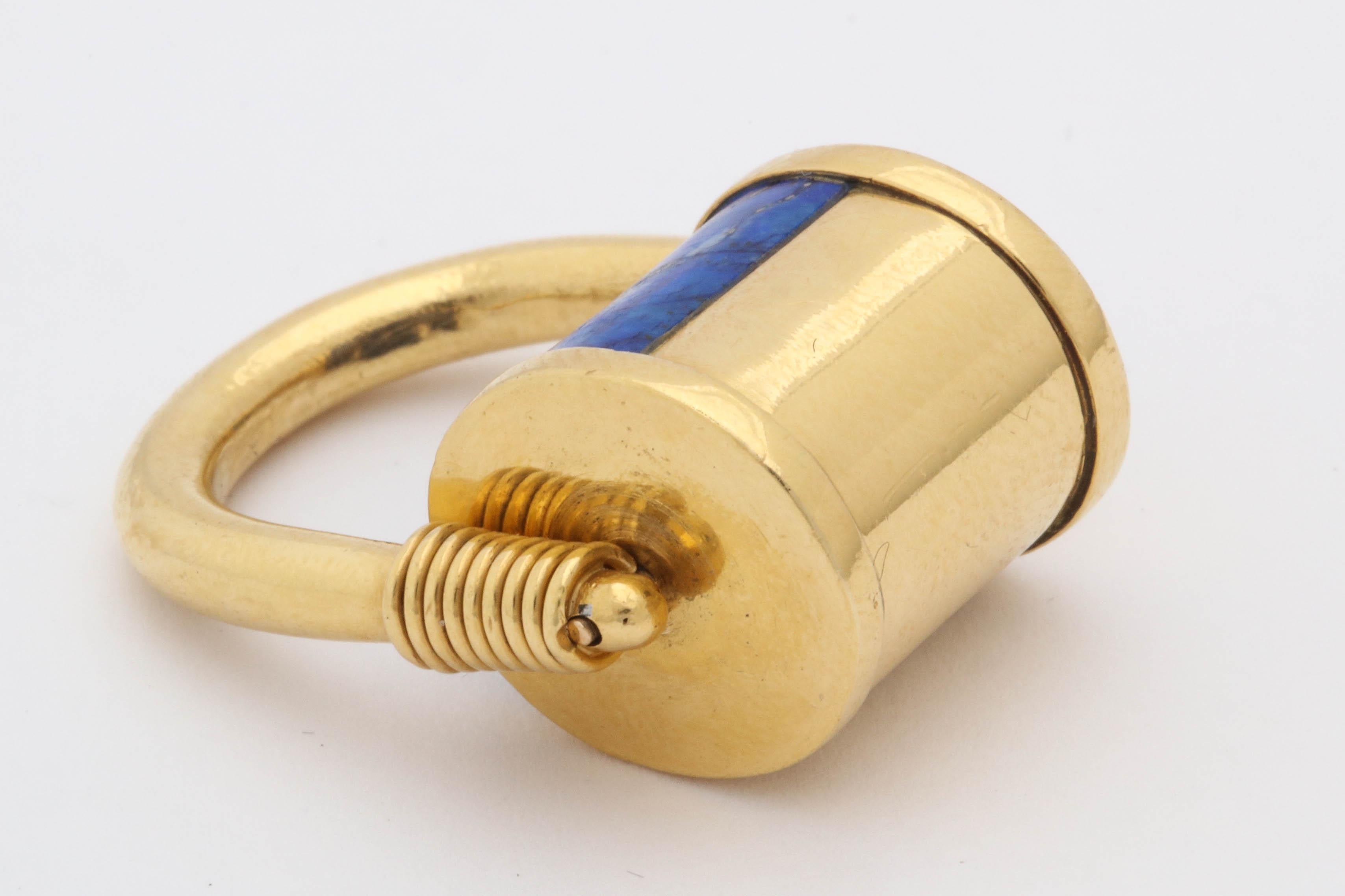 1980s Cellini Padlock Design Reversible Lapis Lazuli and Gold Rolltop Ring 3