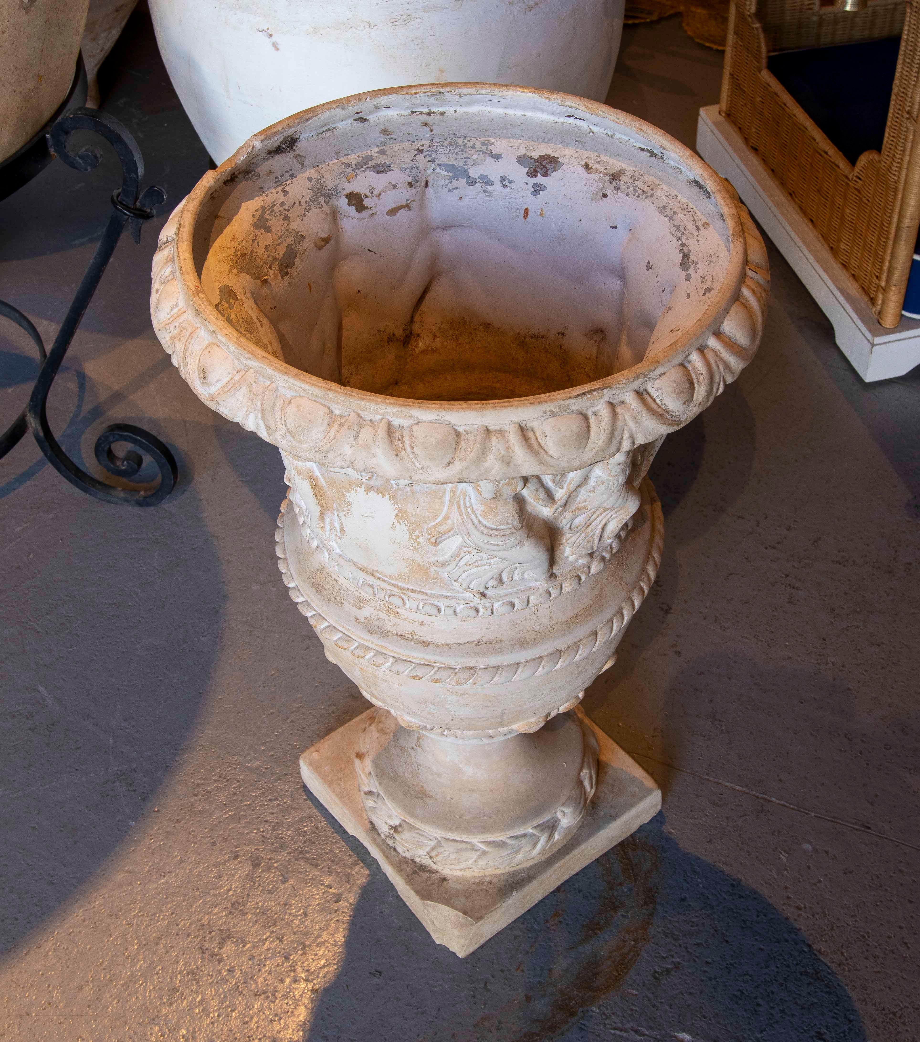 1980s Ceramic Garden Cup in White Tones with Greek Style Decoration For Sale 3
