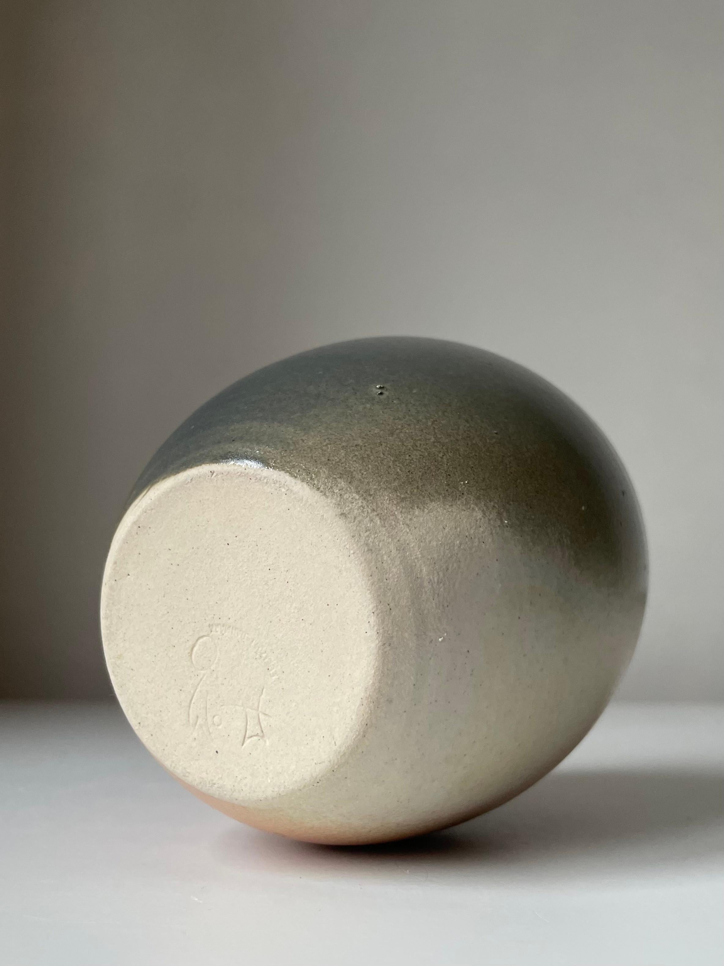 Vase en céramique des années 1980, rose, pêche, gris, avec décor perforé, Danemark en vente 5
