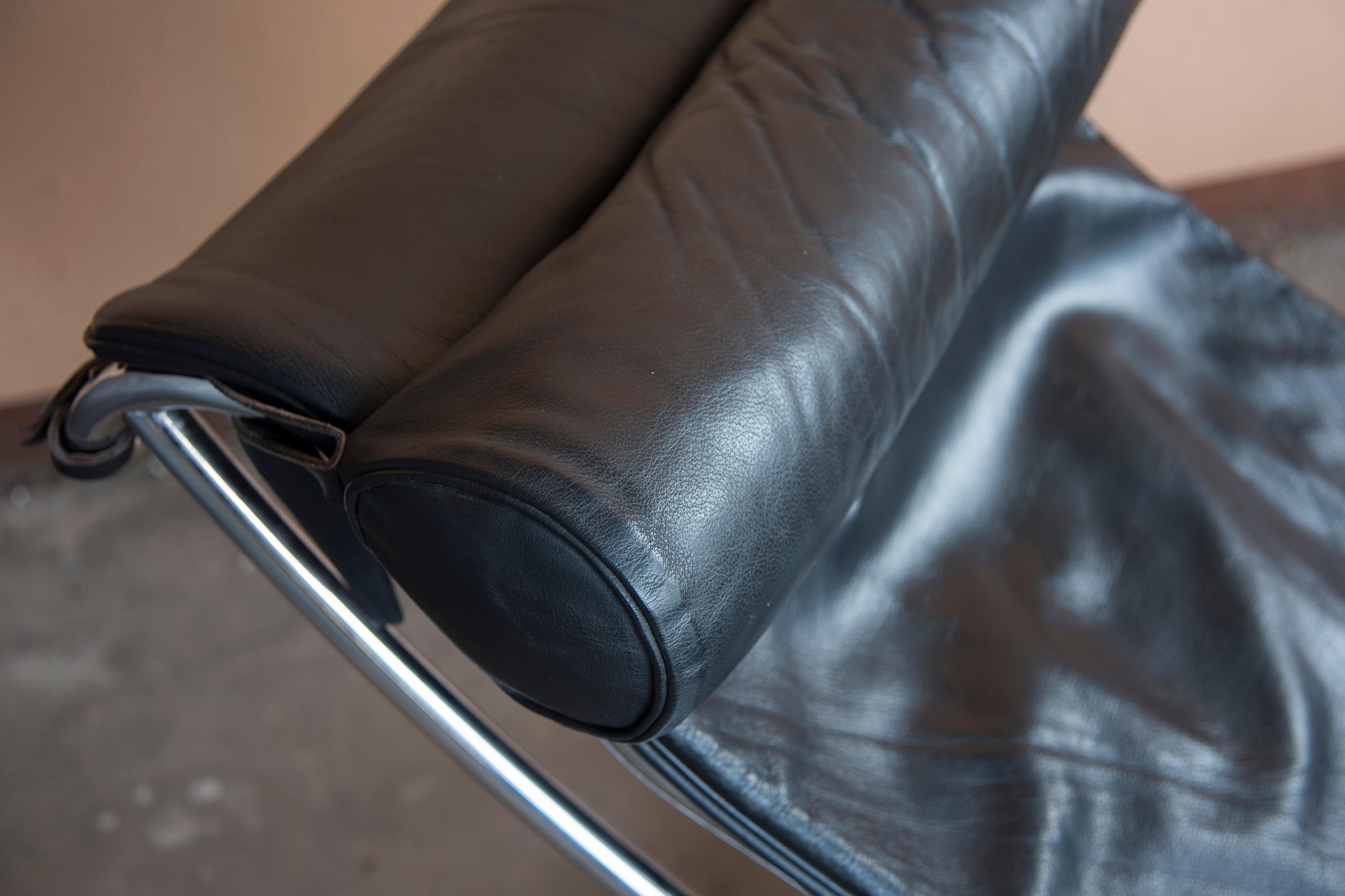 1980s Chaise Longue LC4 Le Corbusier for Cassina in Black Leather 9