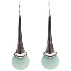 1980s Chalcedony and Sterling Silver Drop Earrings