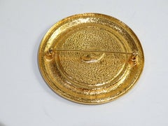 1980s Chanel 31 Rue Cambon Gold Medallion Brooch