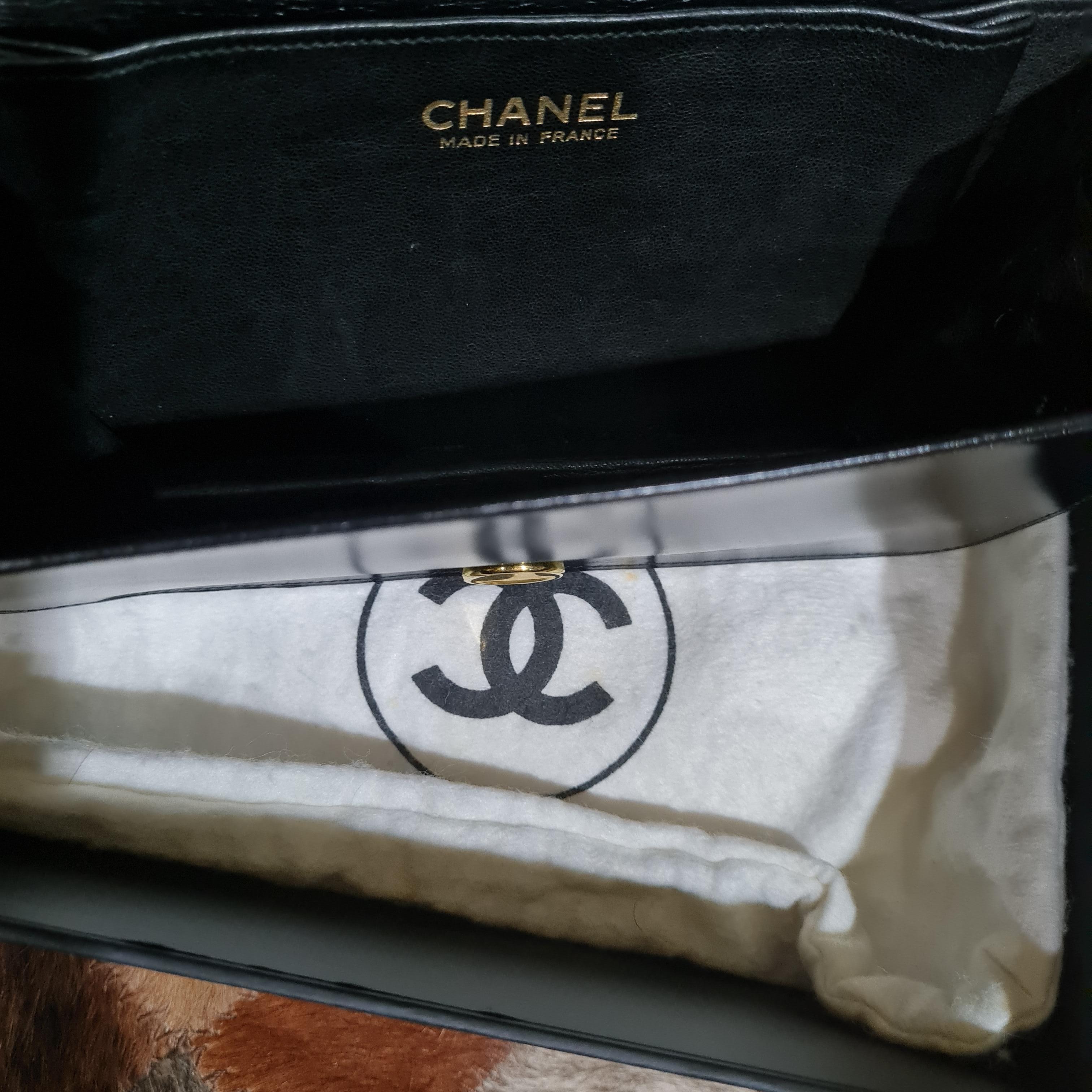 1980s Chanel Black Alligator Wallet on Chain 2