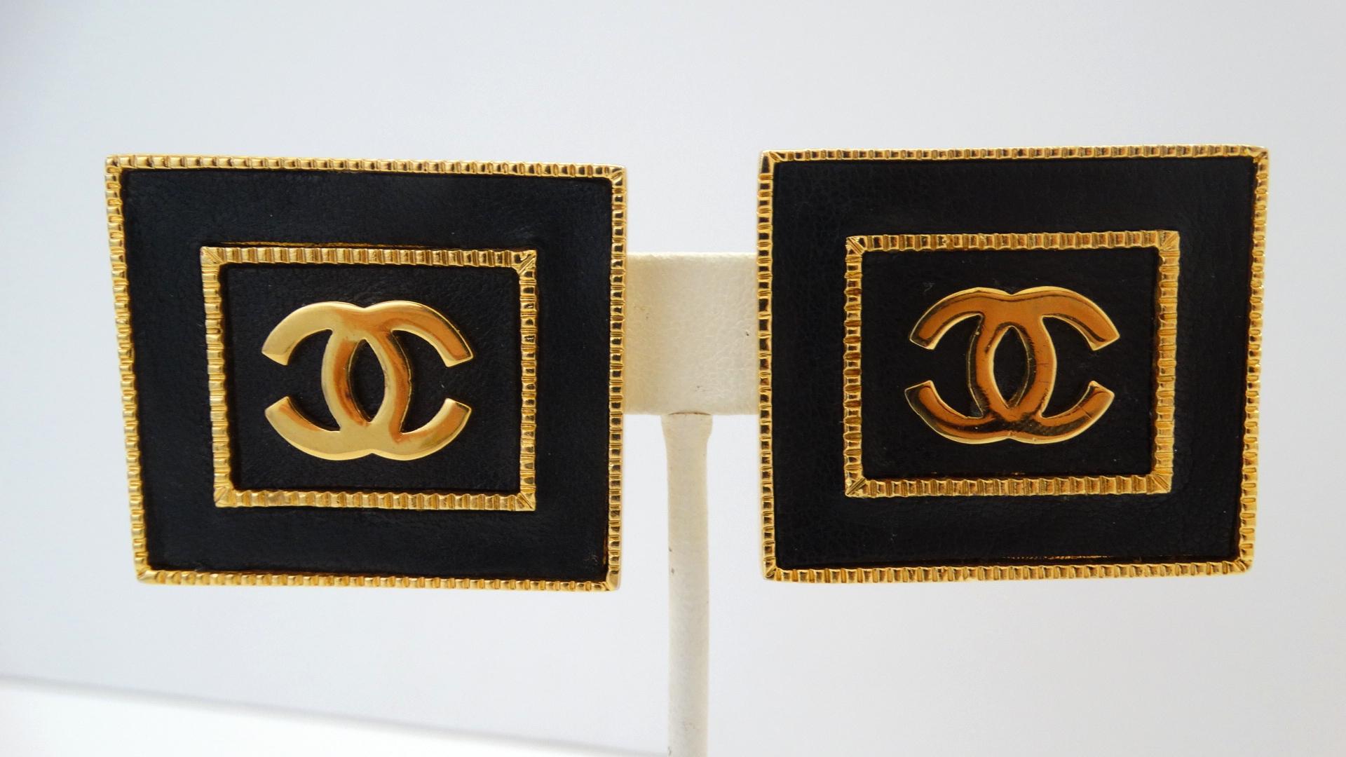 1980s Chanel CC Leather Rectangle Clip On Earrings In Excellent Condition In Scottsdale, AZ