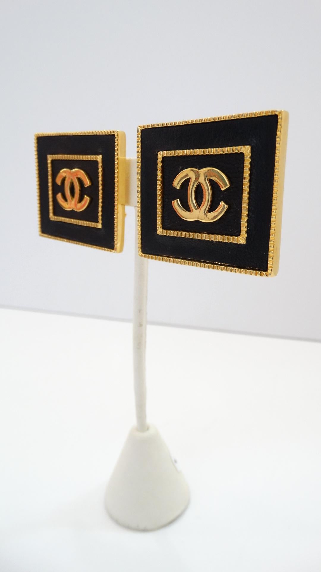 1980s Chanel CC Leather Rectangle Clip On Earrings 3