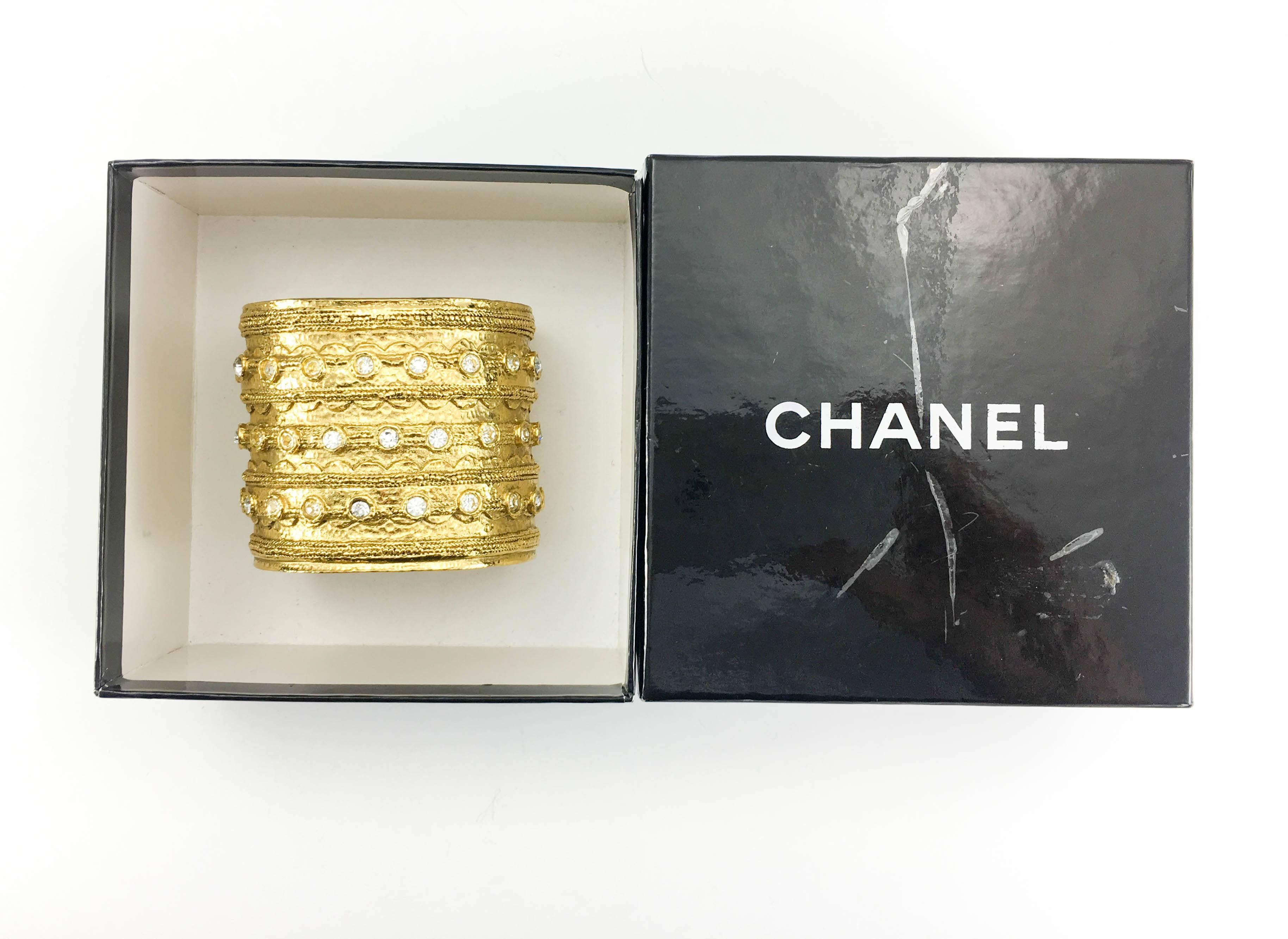 1980's Chanel 'Etruscan' Rhinestone Embellished Gold-Plated Cuff Bracelet For Sale 6