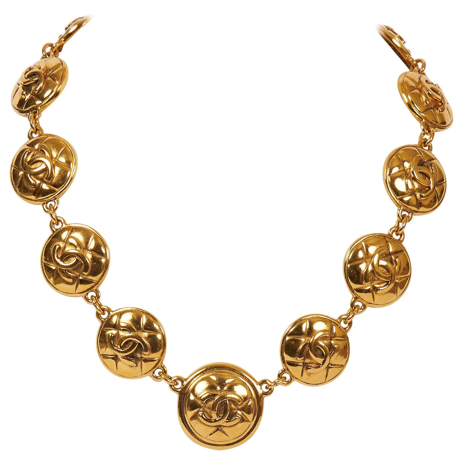 1980s Chanel Gold Quilted Choker Necklace