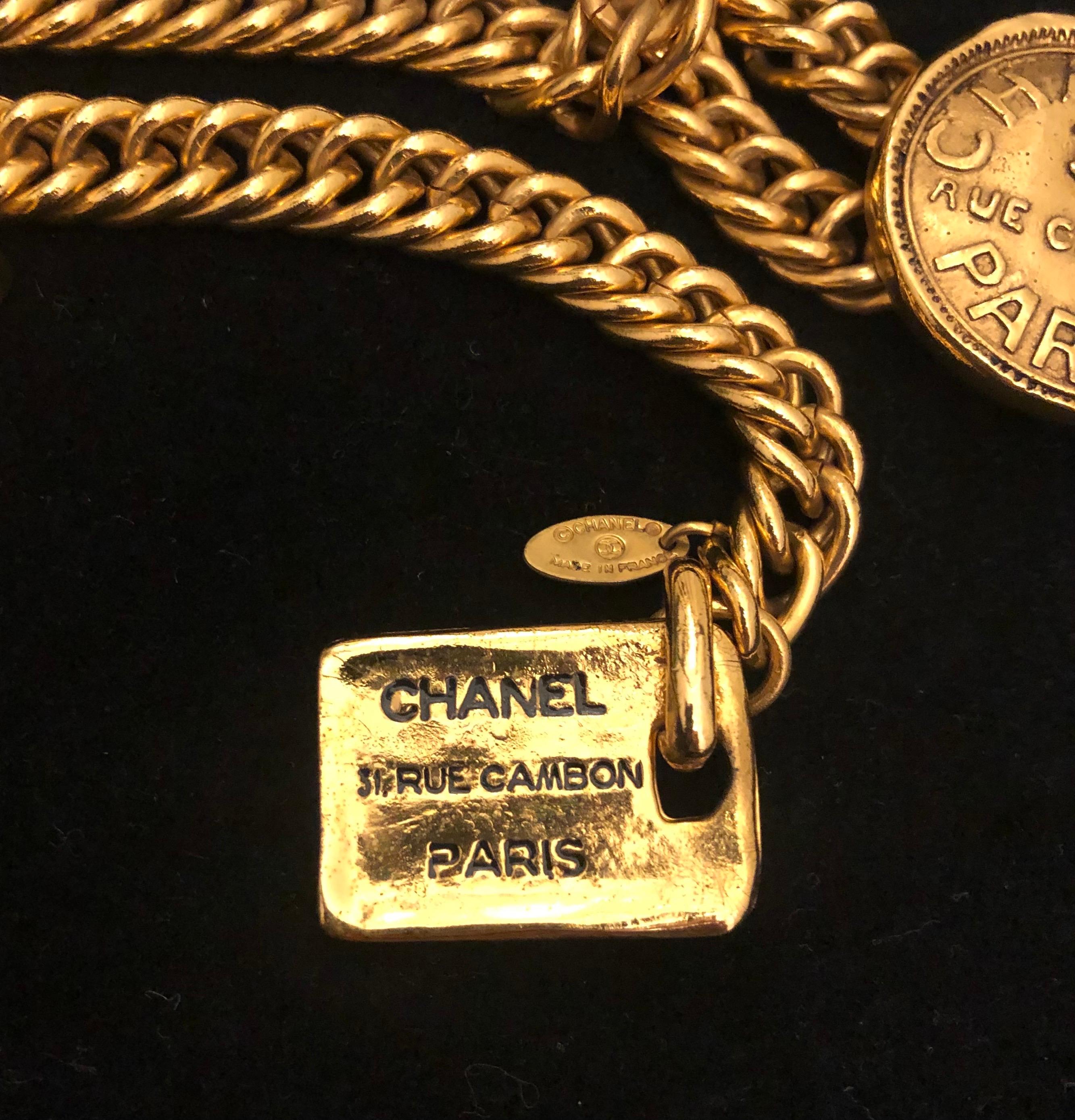 1980s Vintage CHANEL Gold Toned 31 Rue Cambon Paris Medallion Chain Belt  3