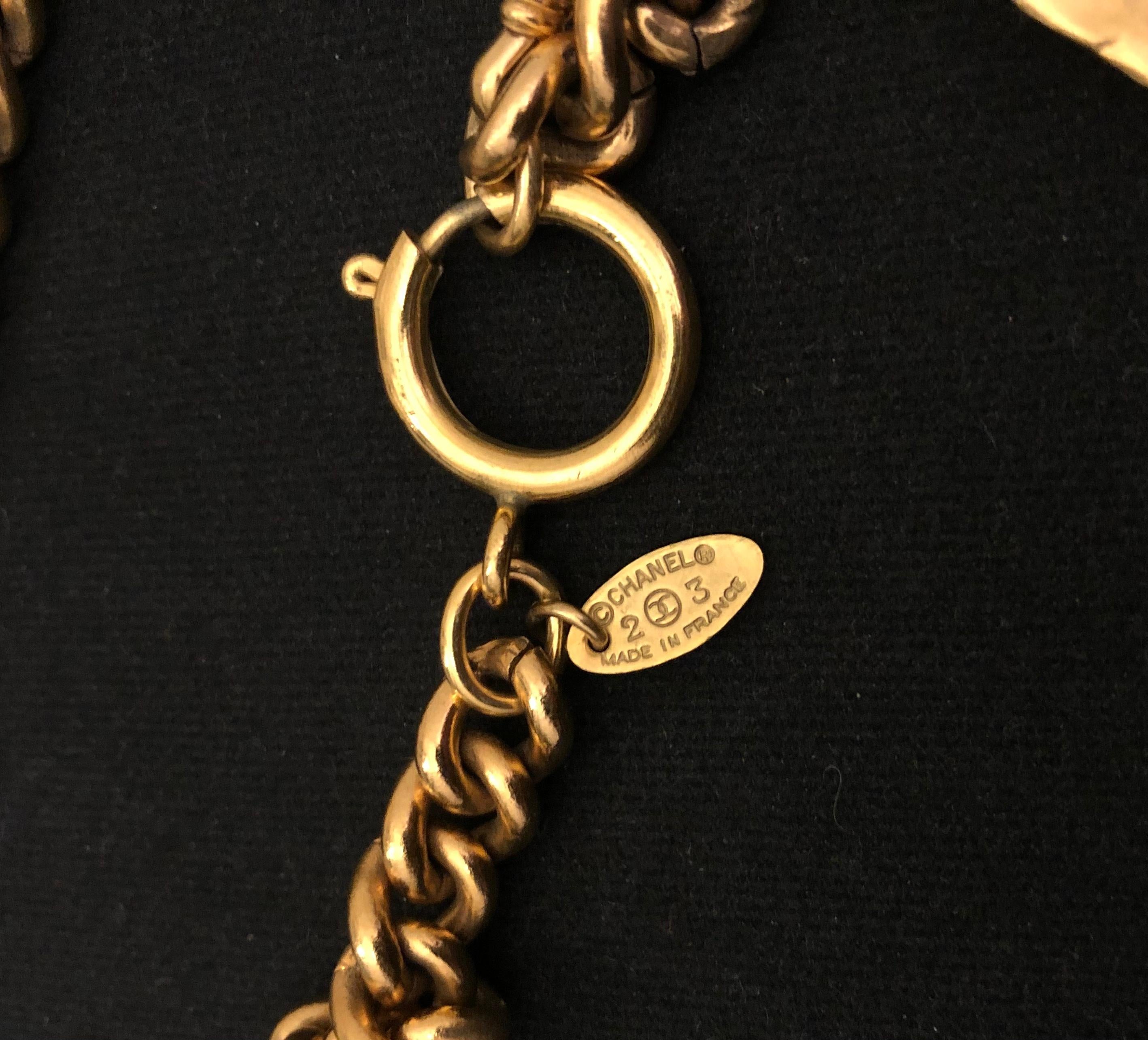 1980s Vintage CHANEL Gold Toned Lion Charm Chain Necklace  1