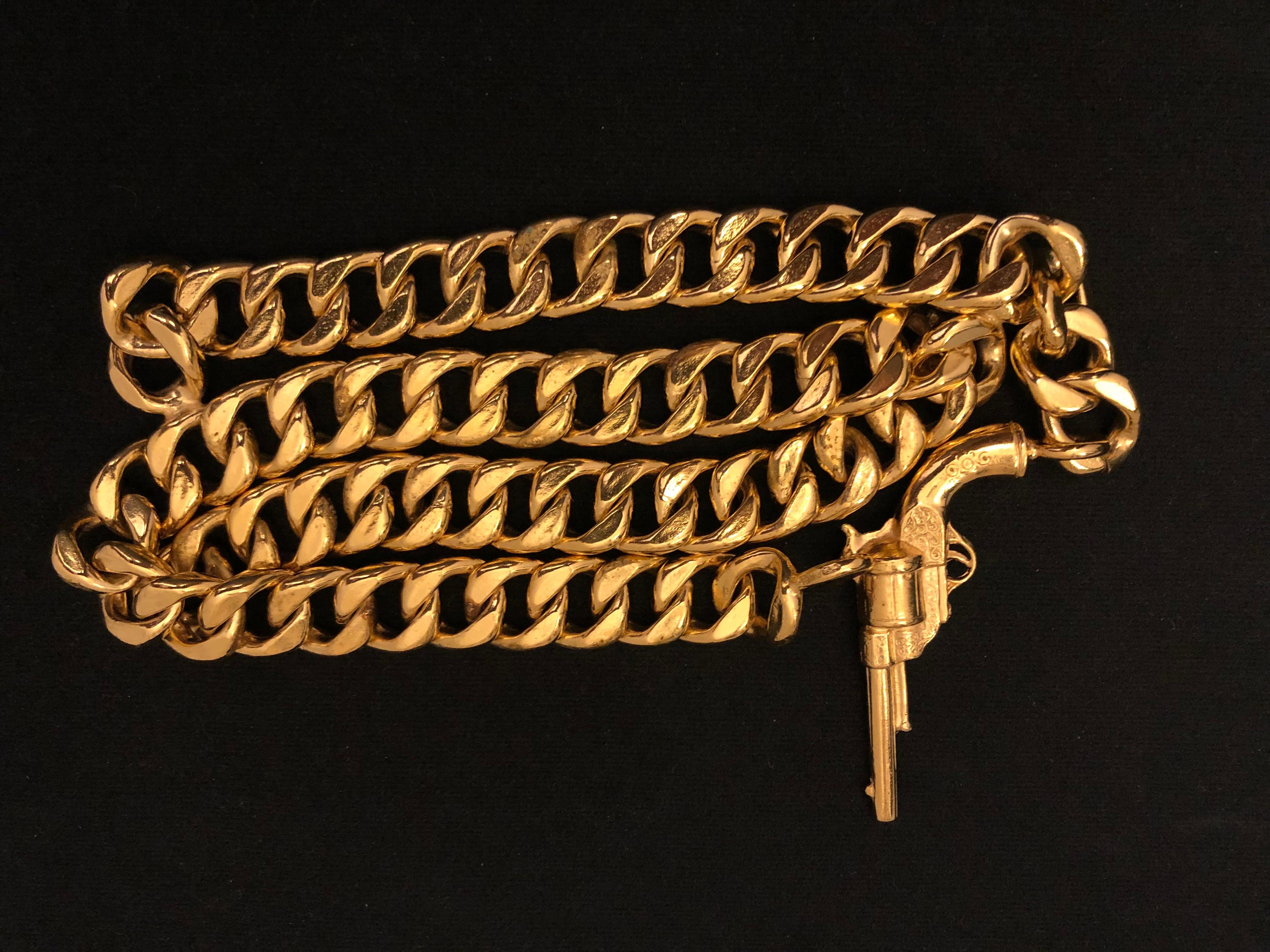Women's or Men's 1980s Vintage CHANEL Gold Toned Pistol Gun Chain Necklace