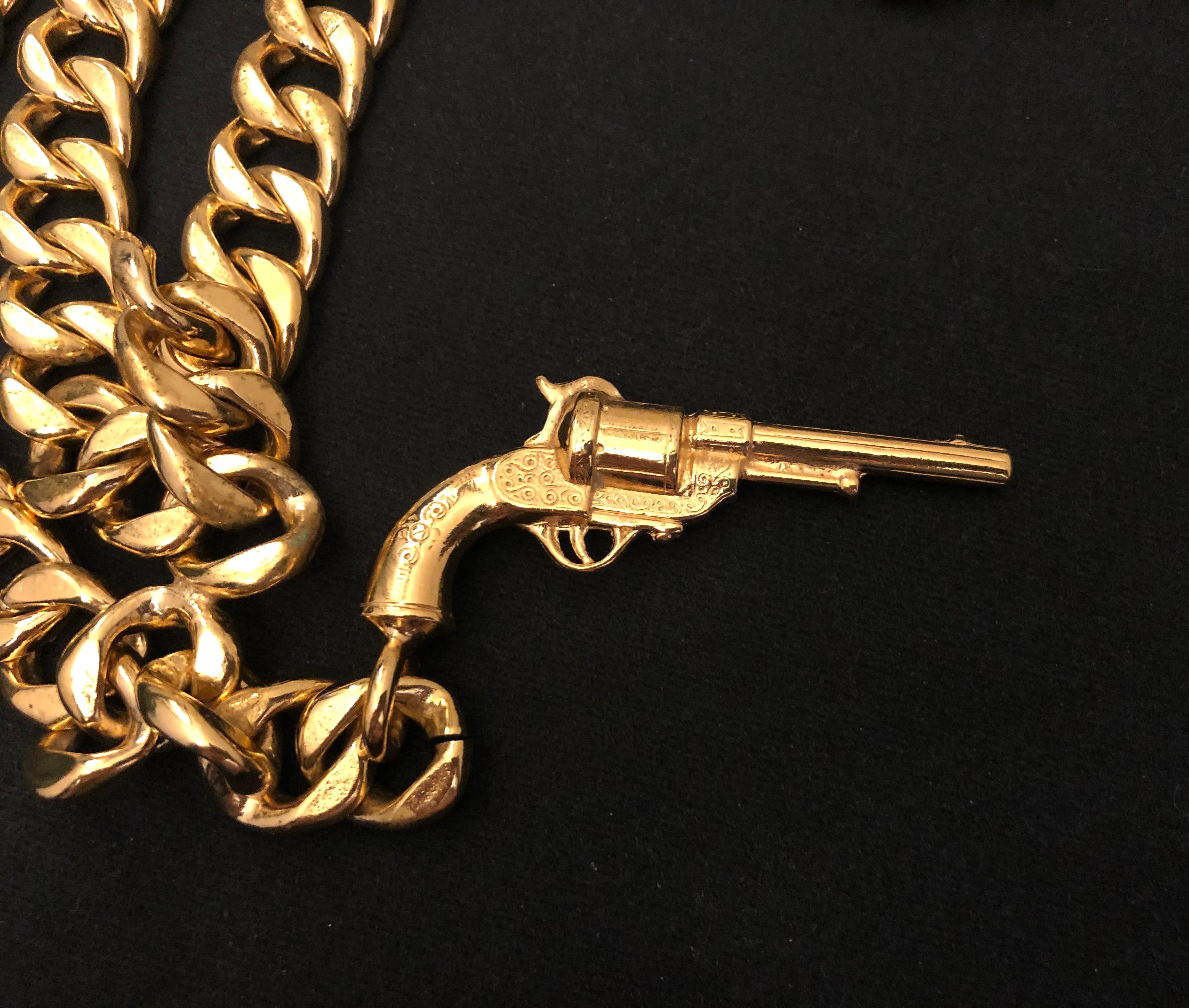 1980s Vintage CHANEL Gold Toned Pistol Gun Chain Necklace 2