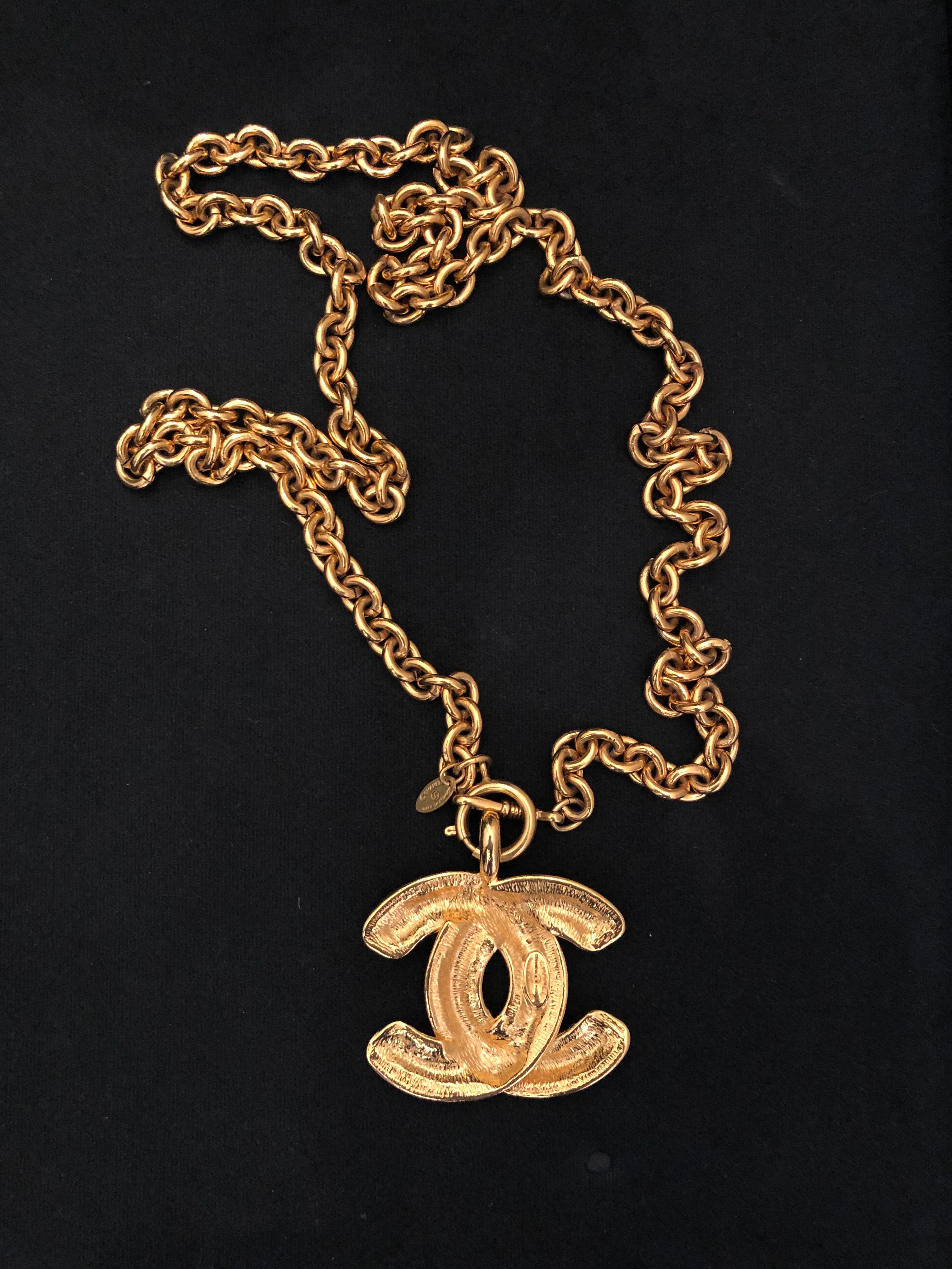 large chanel necklace