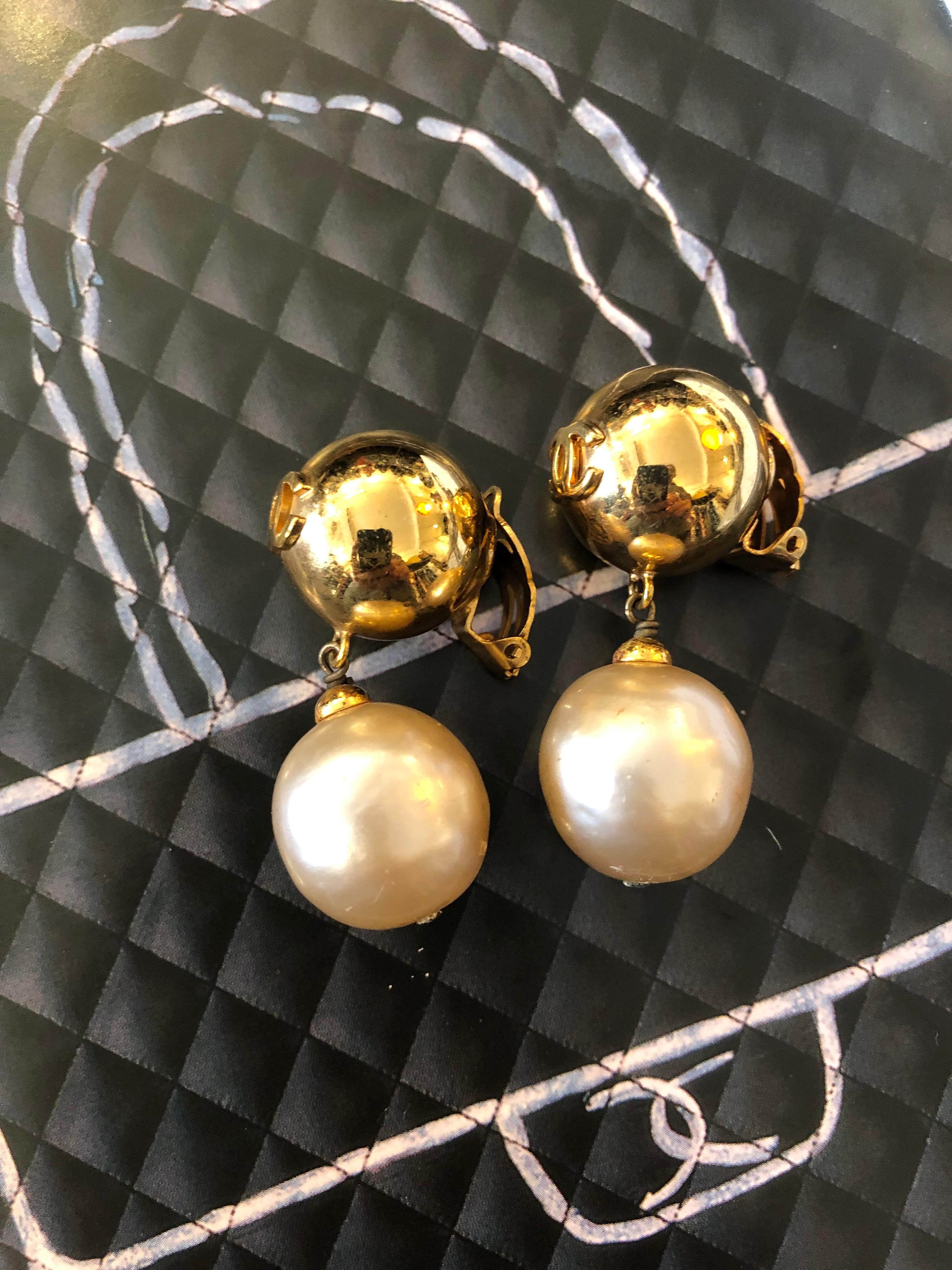 chanel hanger earrings
