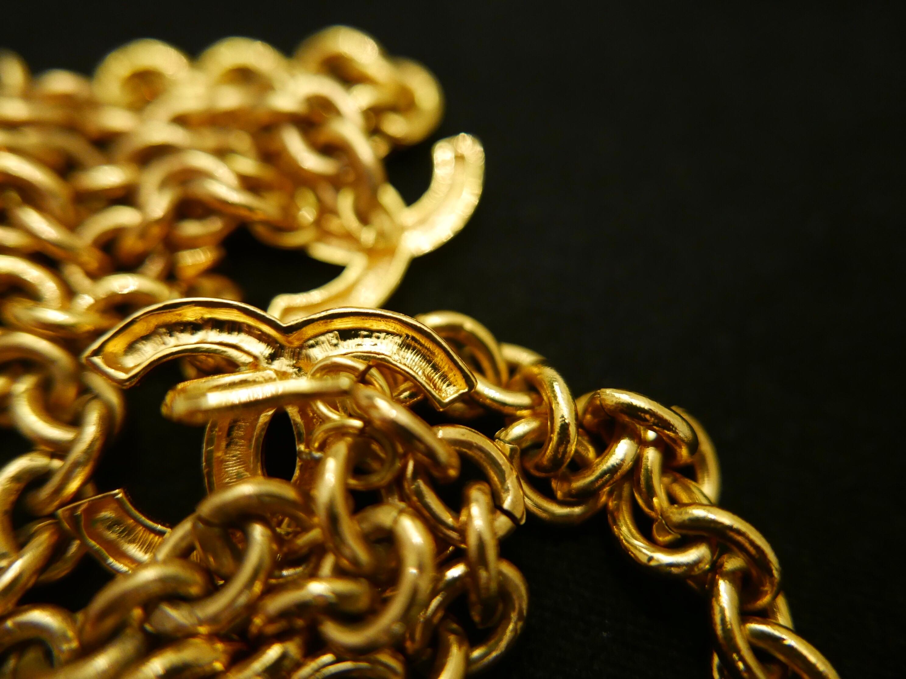 Women's 1980s CHANEL Gold Toned Triple Chain Belt 