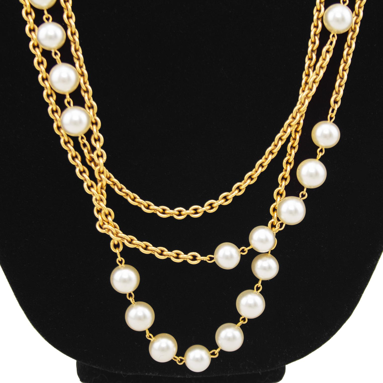1980s Chanel Gold Triple Chain Link Necklace with Faux Pearls In Good Condition In Toronto, Ontario