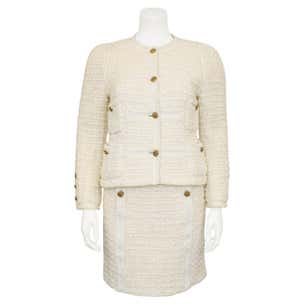 1980's Chanel Haute Couture Cream Boucle and Tweed Skirt Suit For Sale ...
