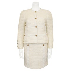 1980er Chanel Haute Couture Anzug aus cremefarbenem Boucle und Tweed in Creme 