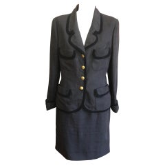 Retro 1980s Chanel Linen Suit (42FR)