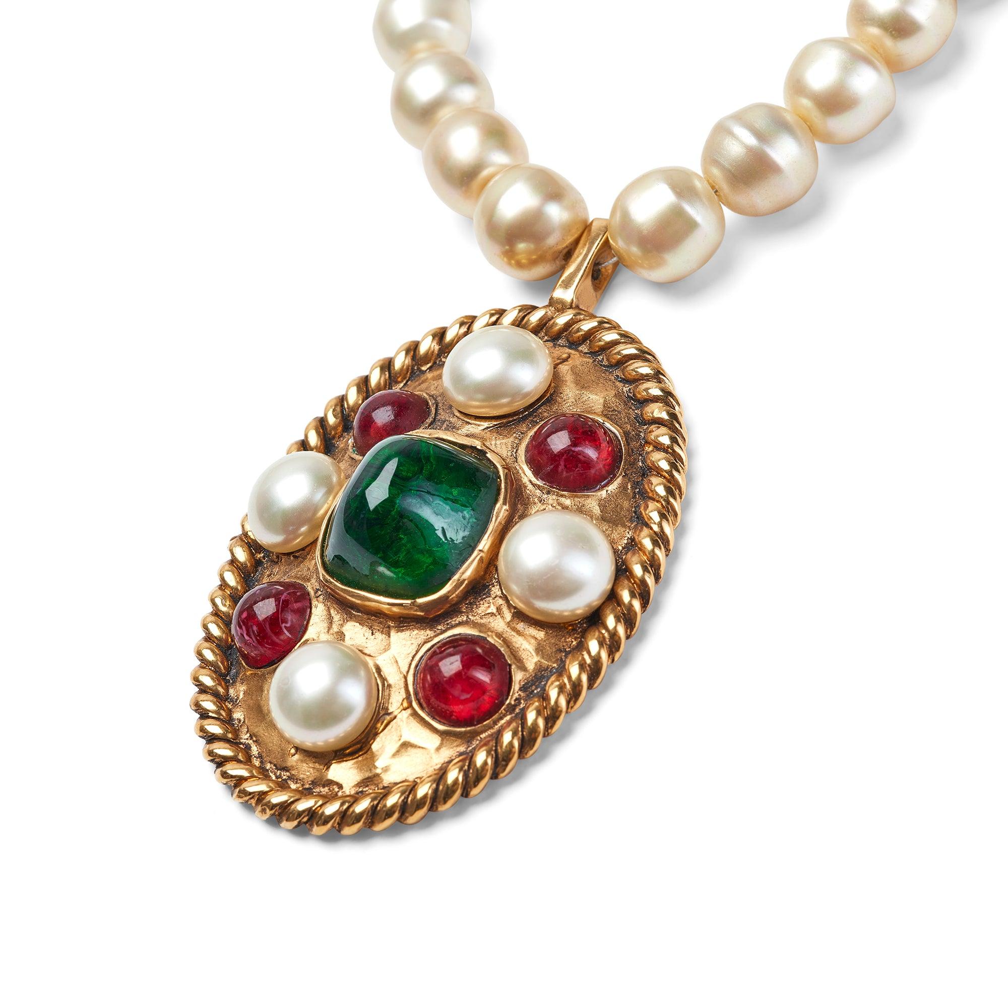 This necklace can be dated to around 1980, prior to the well documented pieces designed when Victoire de Castellane joined Chanel after the arrival of Karl Lagerfeld. The designer of this necklace is most likely Robert Goosens who worked from 1954