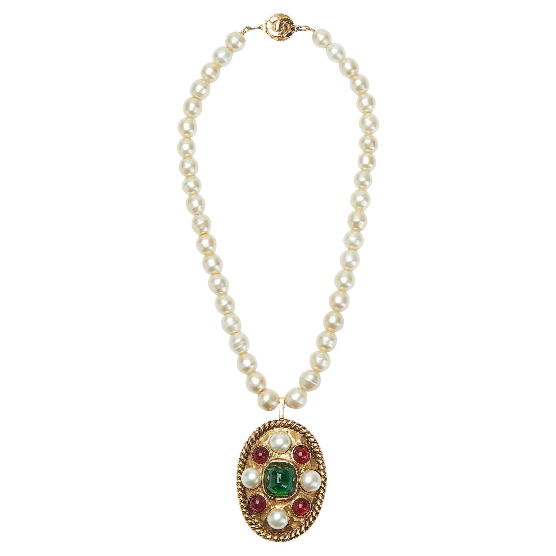 1980s Chanel Pearl and Gripoix Pendant Necklace For Sale