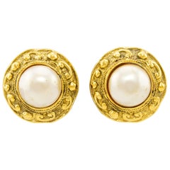 1980's Chanel Pearl Centre Earring with Nugget Motif