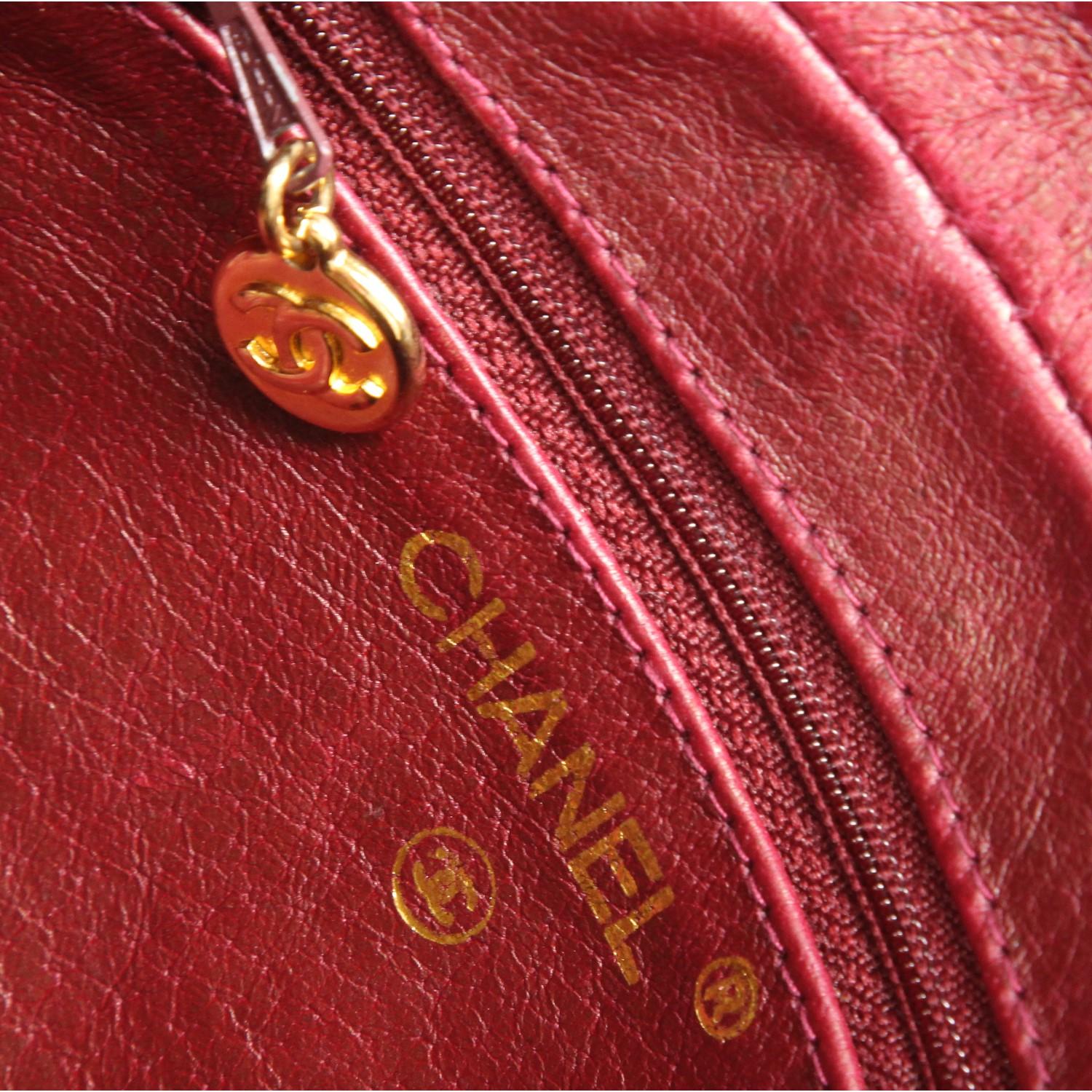 1980s Chanel Vintage Brown Lambskin Shoulder Bag 5