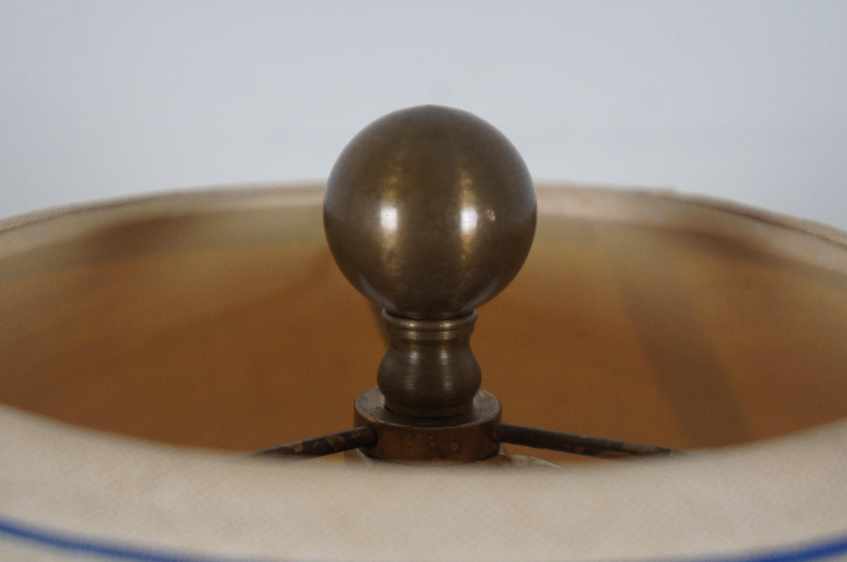 1980s Chapman Chinoiserie Brass Porcelain Ginger Jar Urn Table Lamp 1