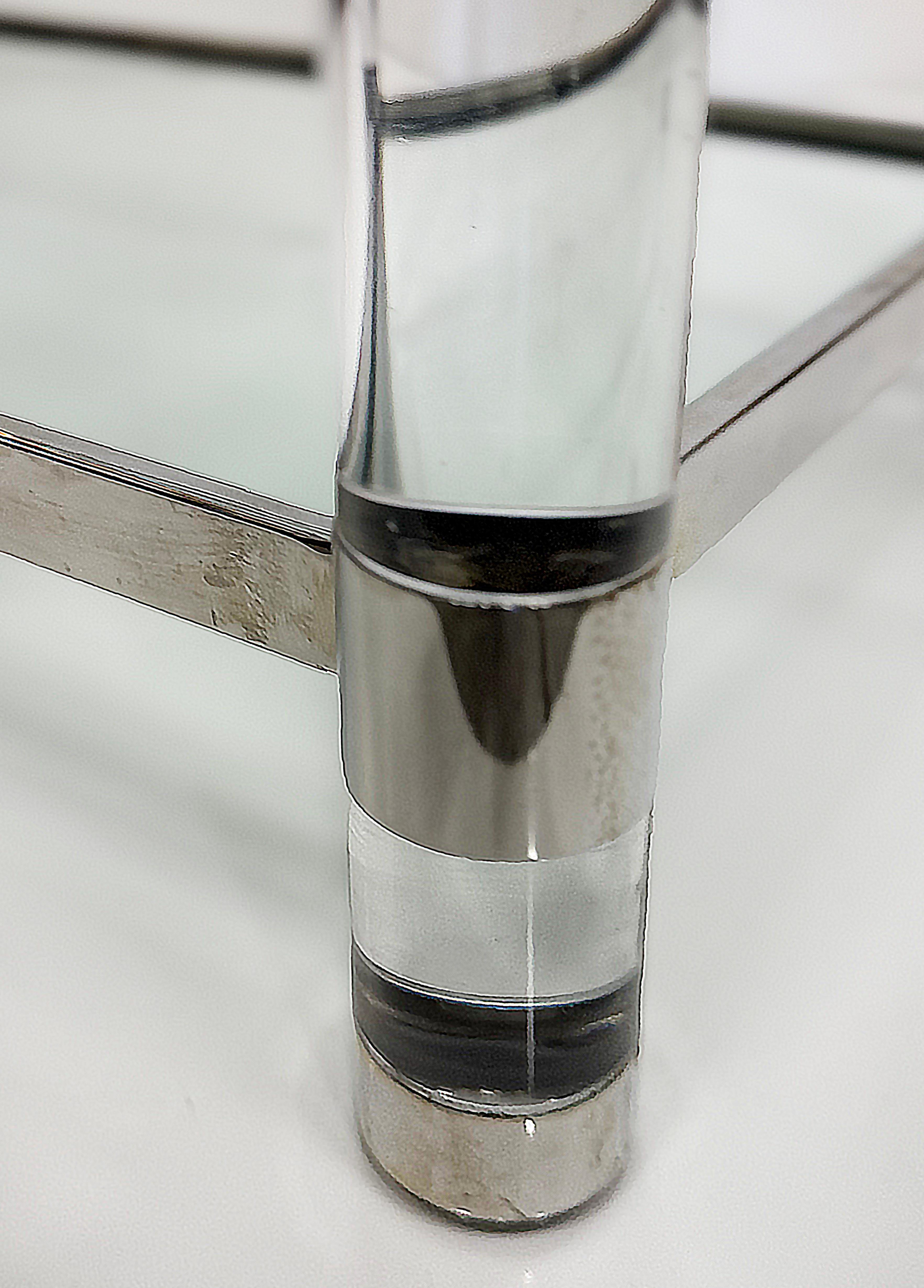 Vetro Tavolo server da bar a secco degli anni '80 in stile Charles Hollis Jones in lucite e cromo in vendita