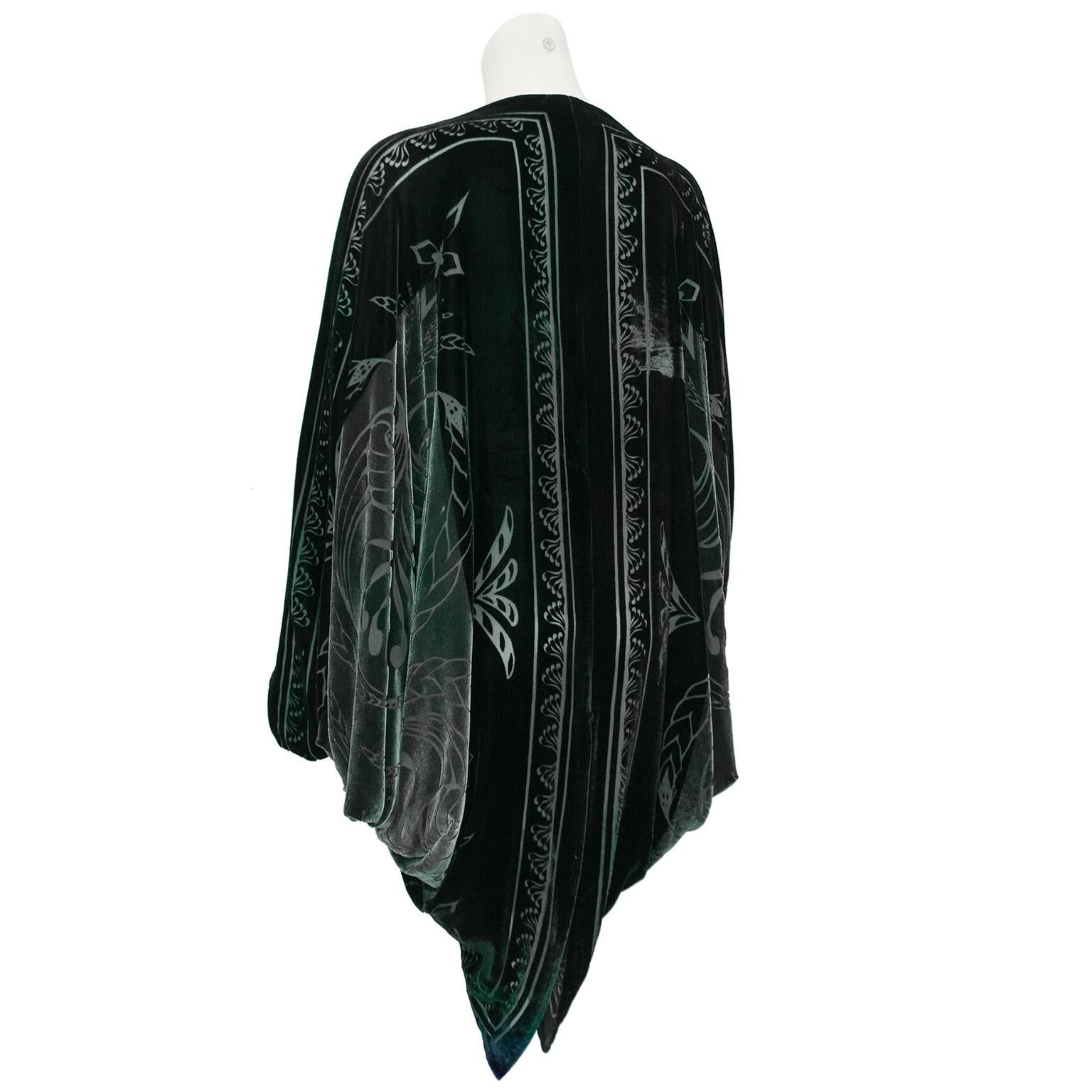 Black 1980s Charles & Patricia Lester Devoree Velvet Capelet