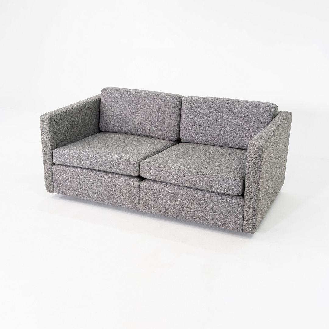 Années 80 Charles Pfister for Knoll Loveseat / Two Seat Sofa en tissu gris Bon état - En vente à Philadelphia, PA