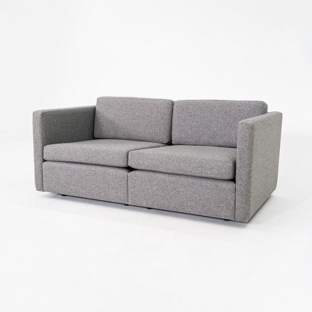 Fin du 20e siècle Années 80 Charles Pfister for Knoll Loveseat / Two Seat Sofa en tissu gris en vente