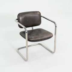 Fauteuil Halston des années 1980 de Charles Pfister en acier inoxydable et cuir noir