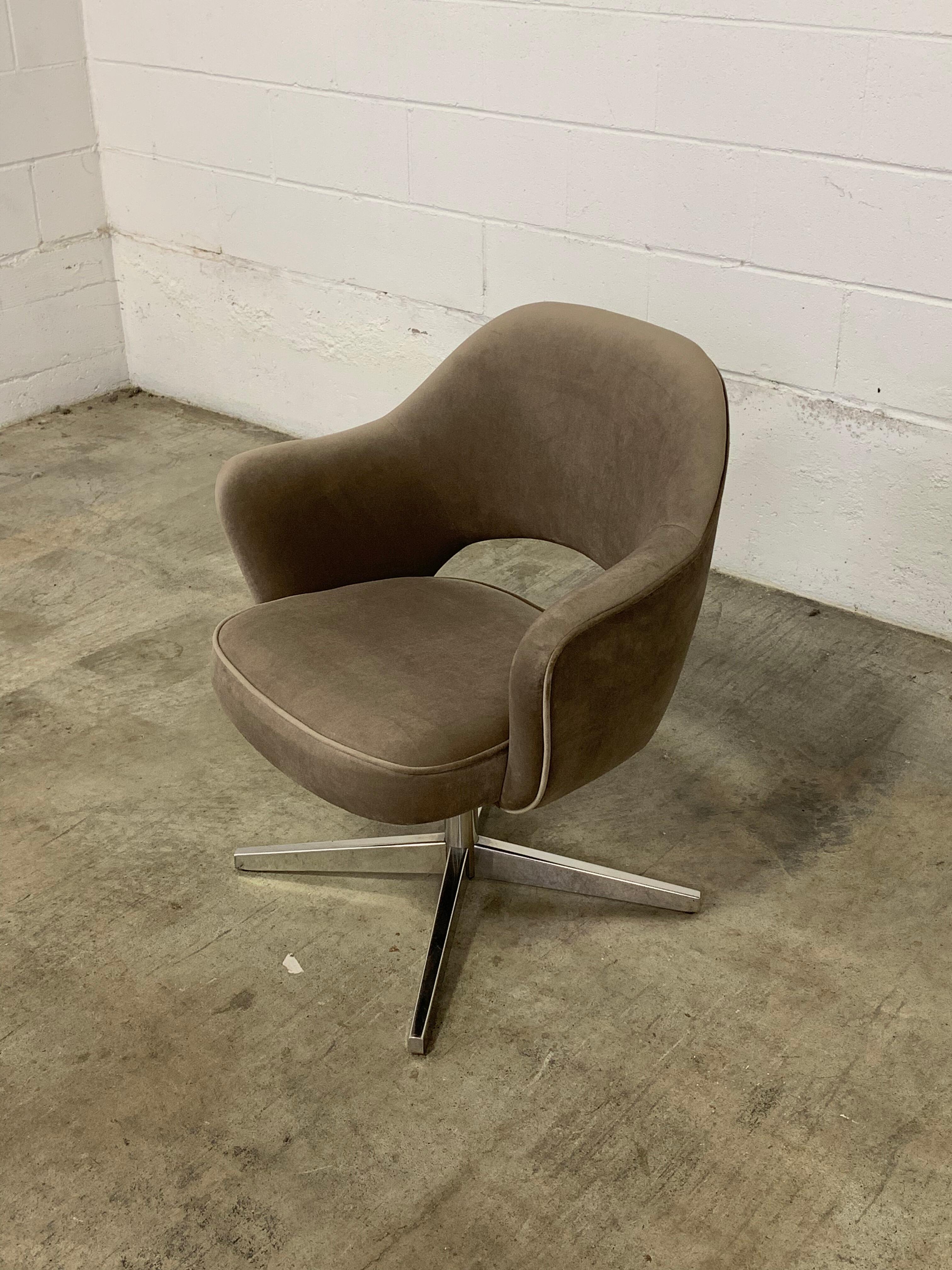 Metal 1980s Charles Pollock for Knoll Executive Chair For Sale