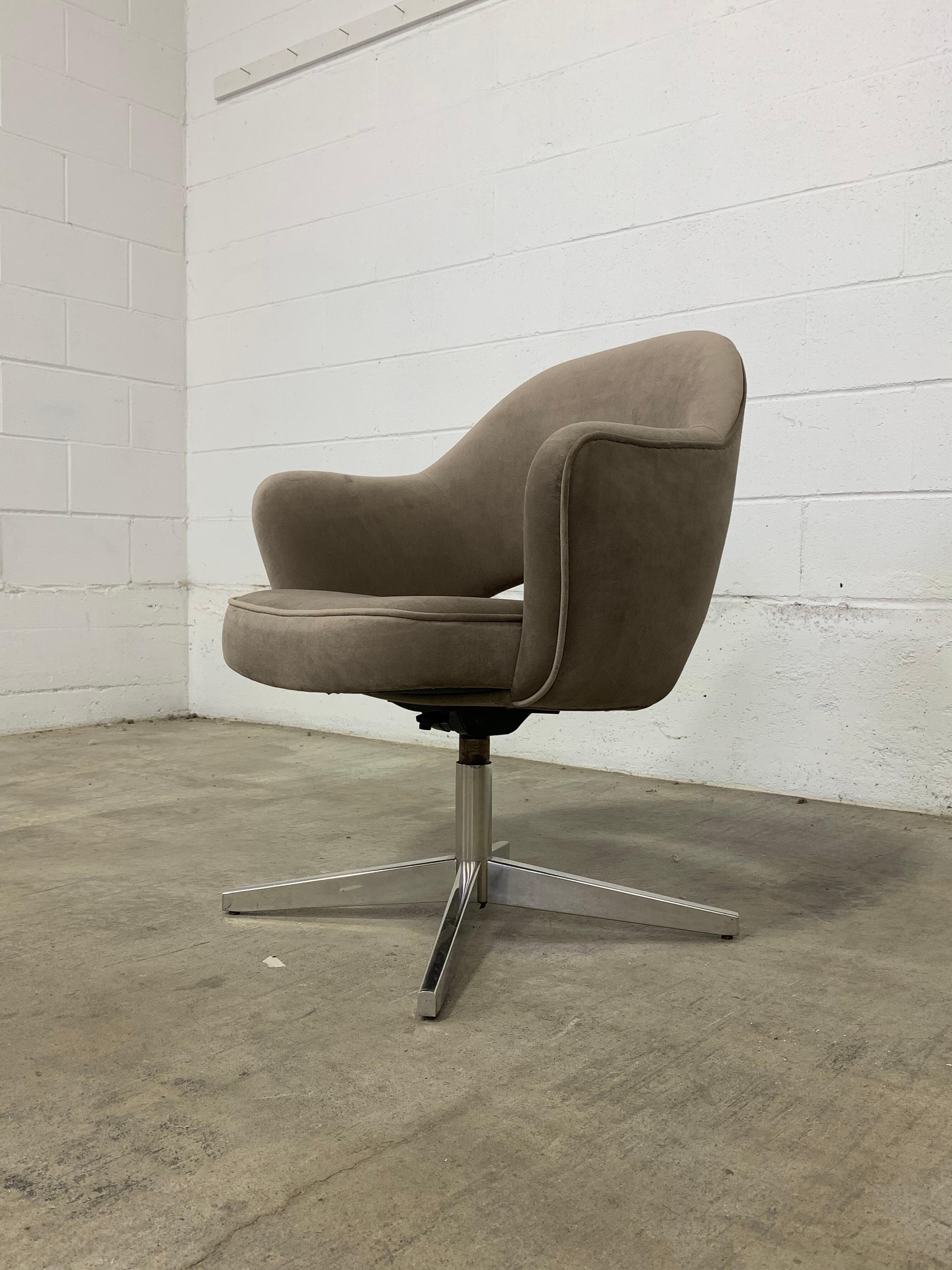 1980s Charles Pollock for Knoll Executive Chair For Sale 3