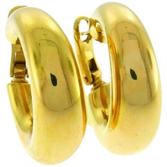 Vintage 1980s Chaumet Paris Yellow Gold Hoop Earrings