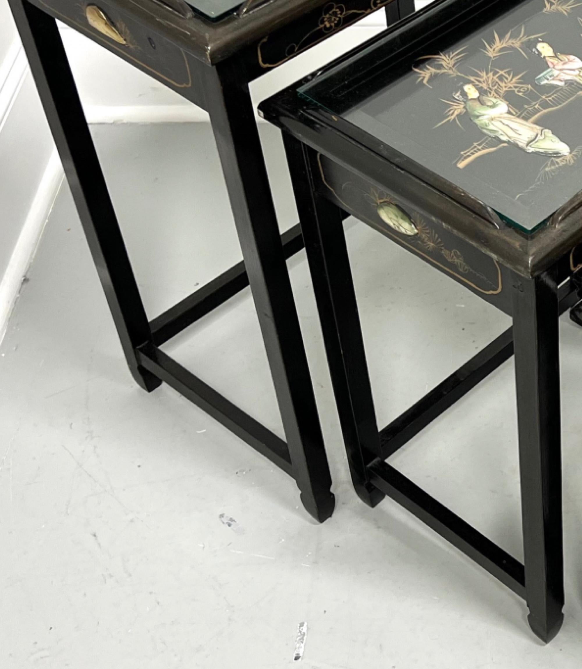 1980's Chinese Export Black Lacquer Hand Painted Nesting Tables - Set of 4 For Sale 5