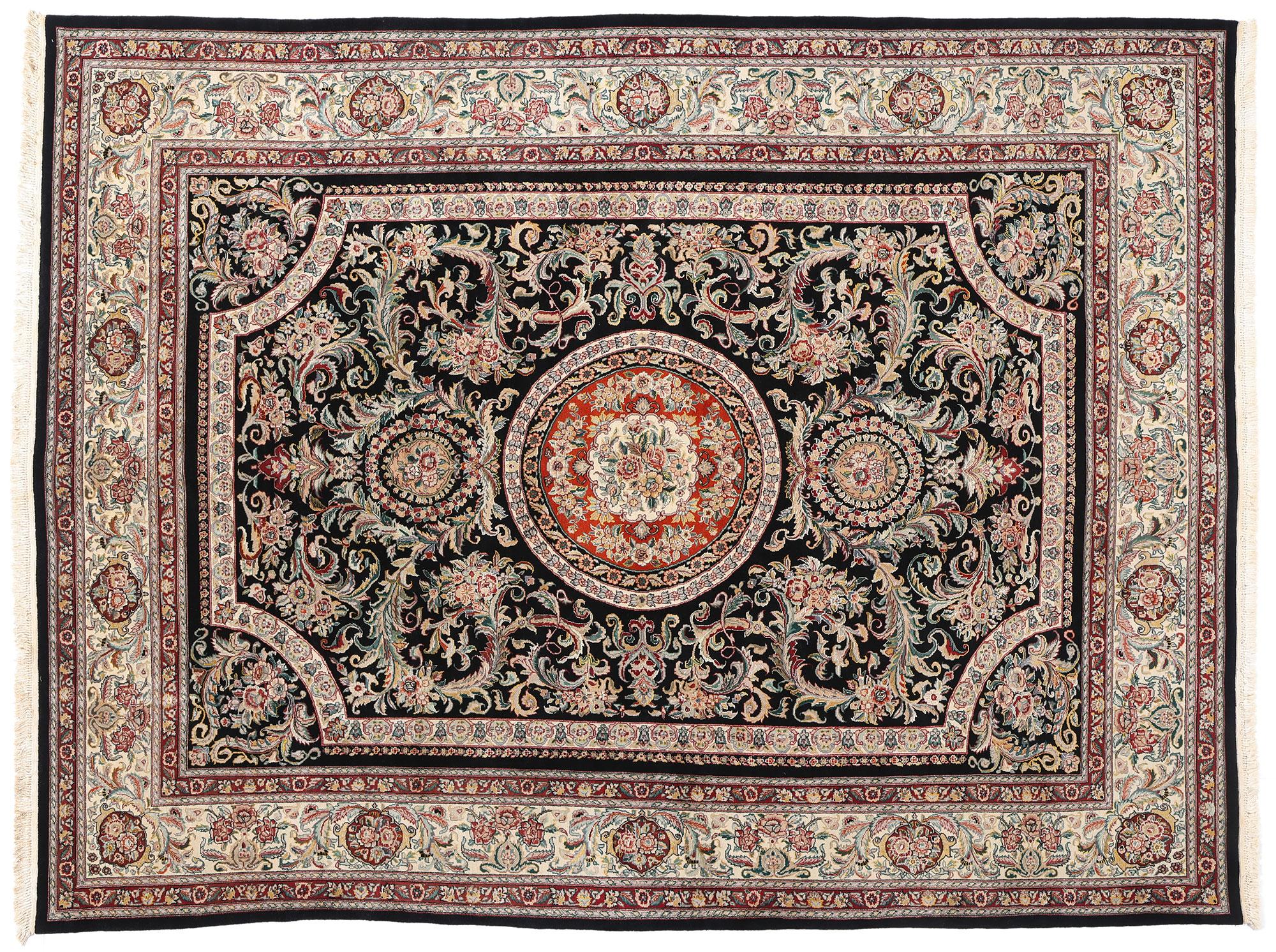 1980's Chinese French Savonnerie Wool and Silk Carpet with Traditional Style For Sale 3