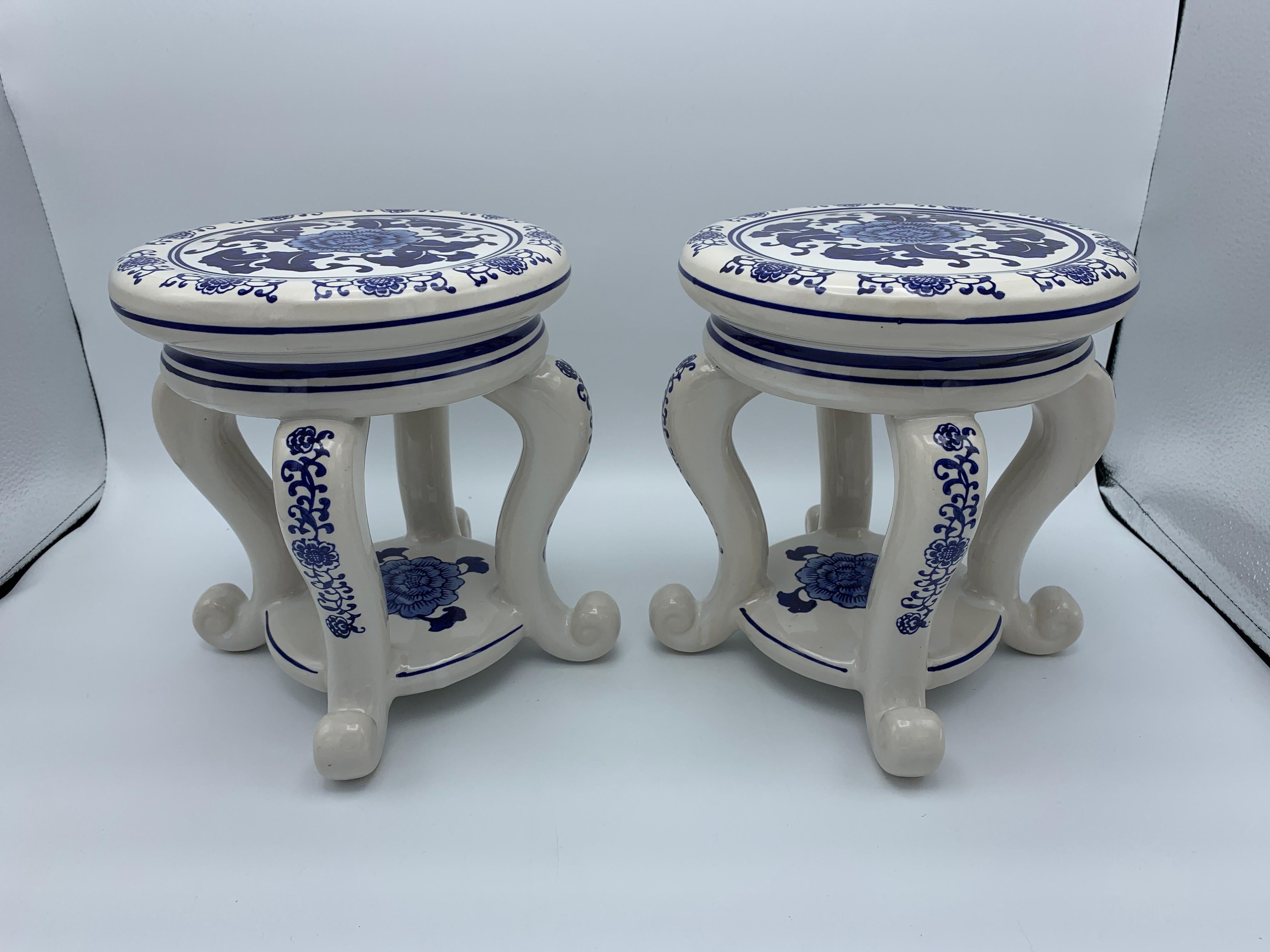 Painted 1980s Chinoiserie Blue and White Ceramic Plant Stands with Peony Motif, Pair For Sale