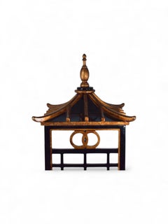 1980s Chinoiserie Pagoda Form Gilded And Black Lacquer Floor Lamp