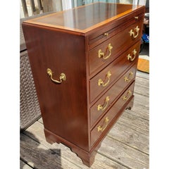 1980s Chippendale Solid Mahogany Bachelor Chest With Pull Out Tray