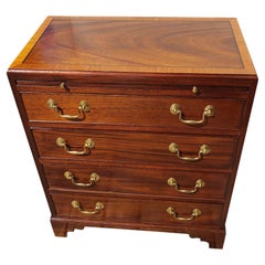 1980s Chippendale Solid Mahogany Bachelor Chest With Pull Out Tray