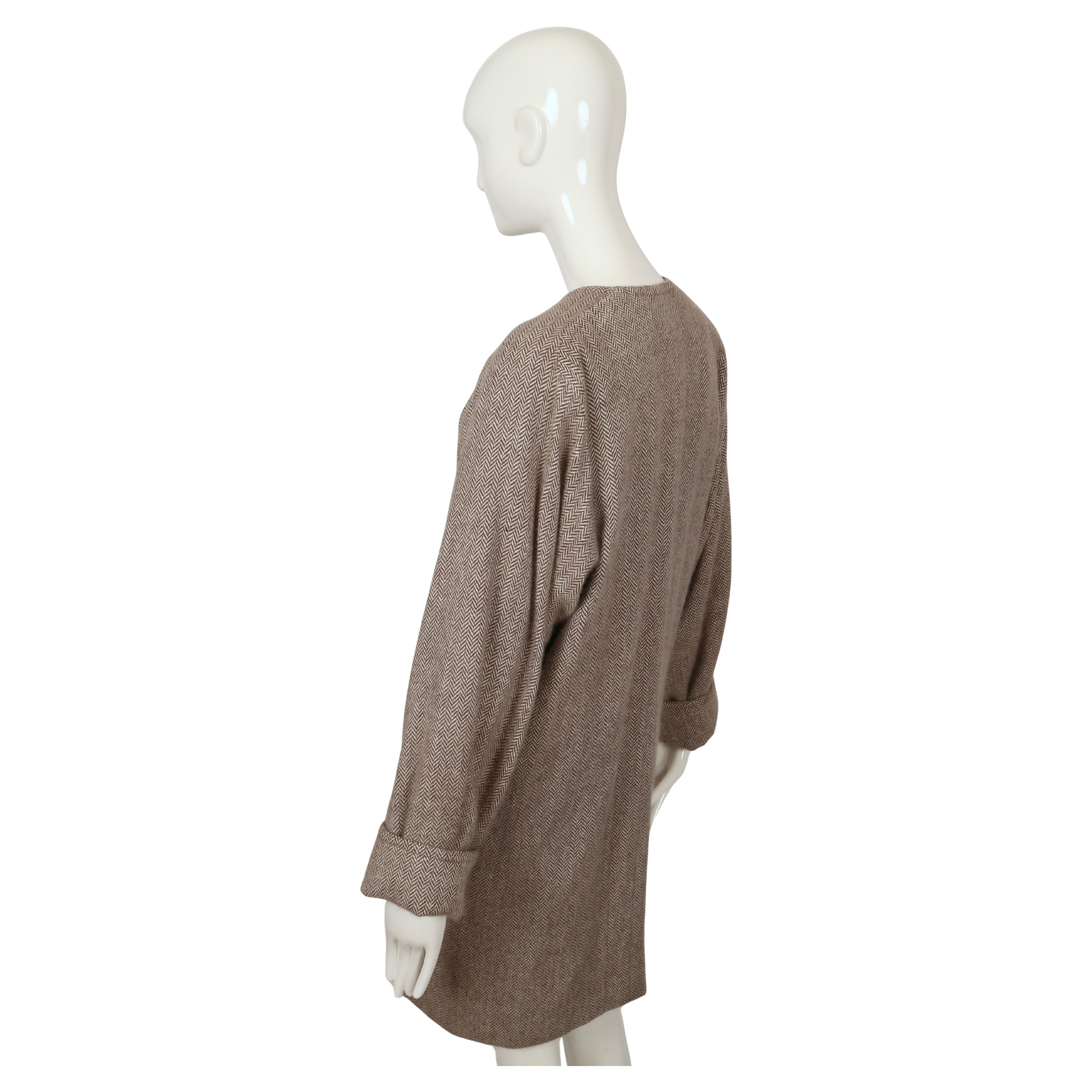 1980's CHLOE by KARL LAGERFELD herringbone cashmere coat For Sale 2