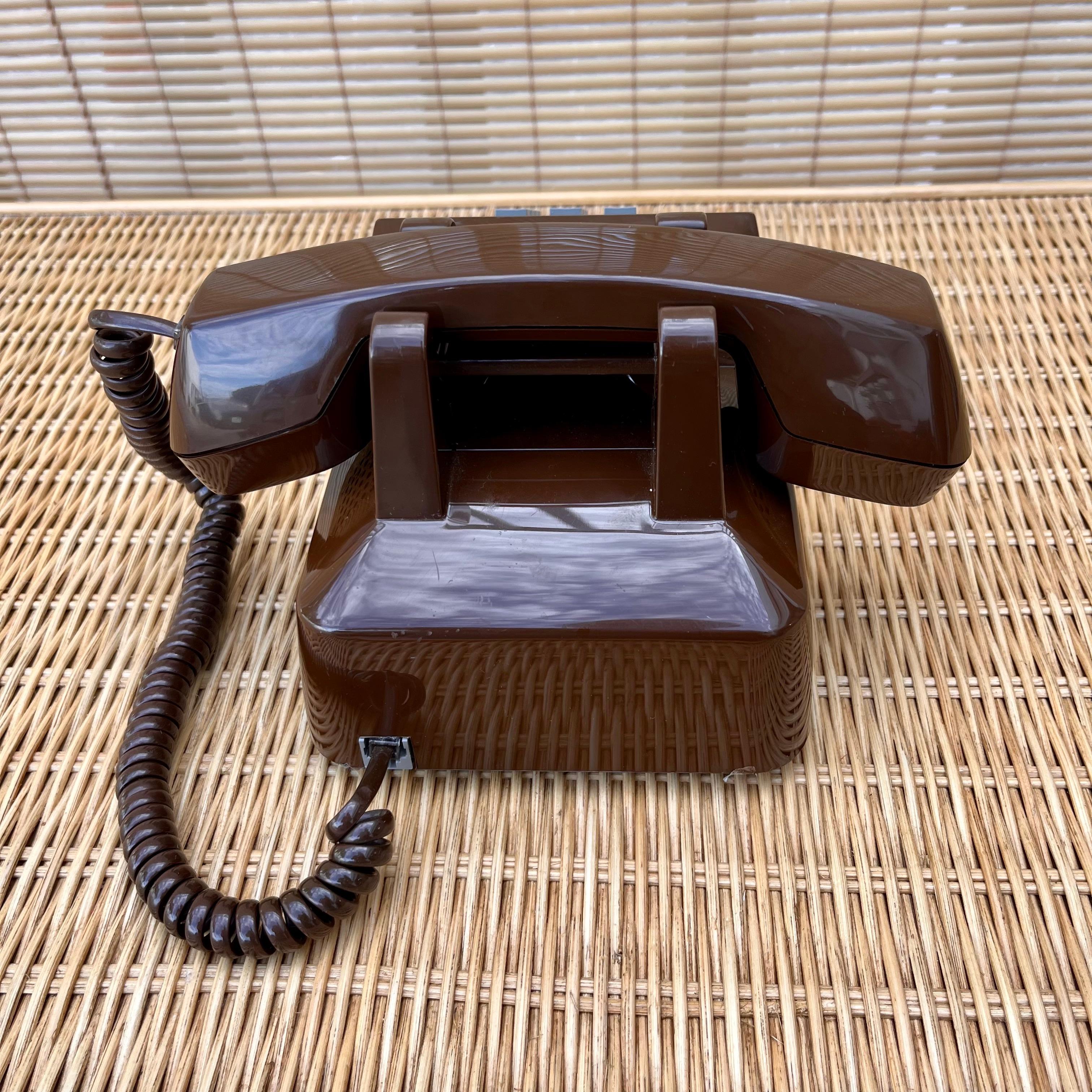 Mid-Century Modern 1980s Chocolate Brown Touchtone Desk Phone For Sale