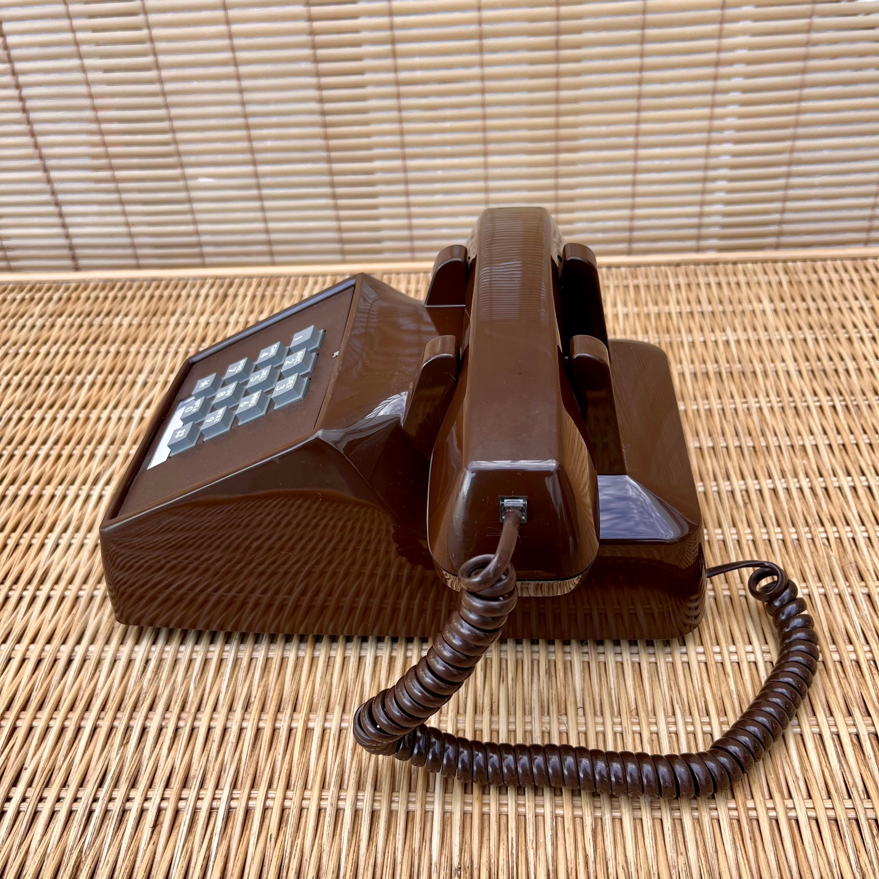 South Korean 1980s Chocolate Brown Touchtone Desk Phone For Sale