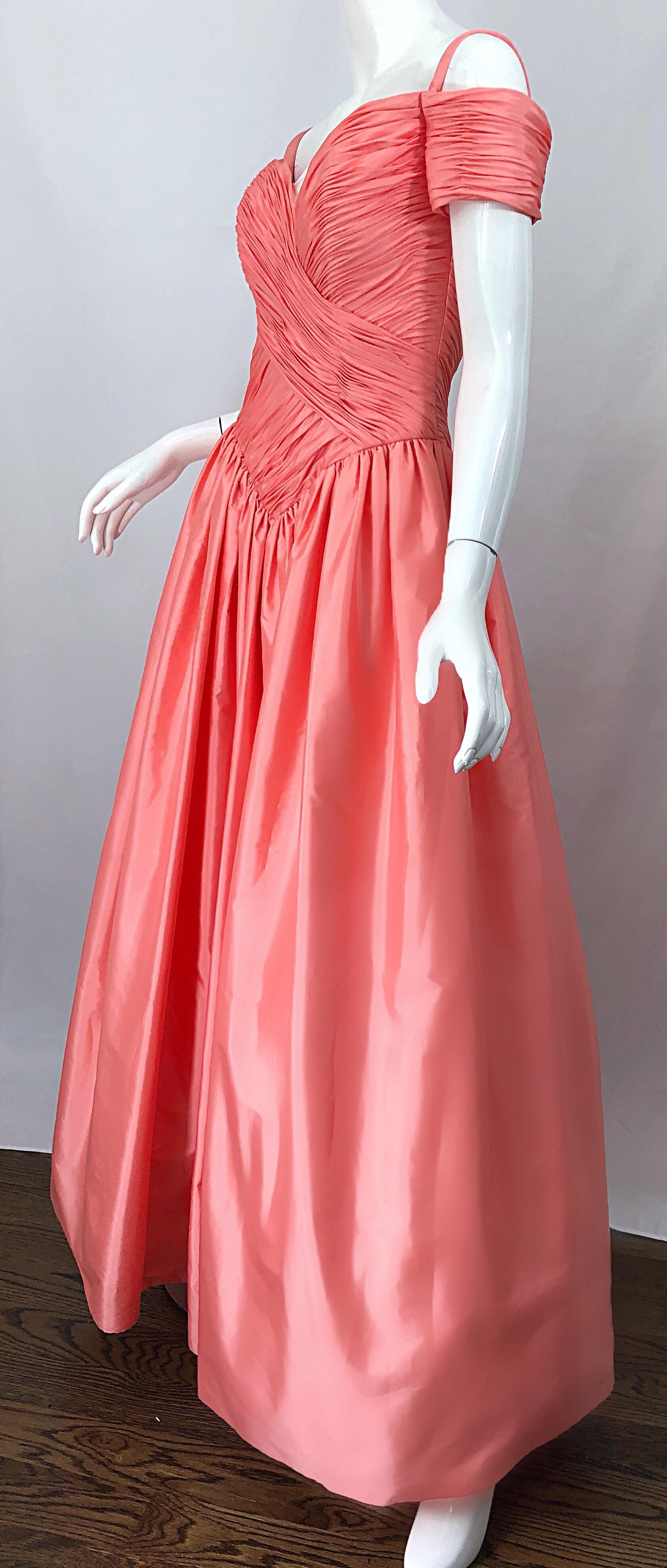 1980s Chris Kole Coral Pink Size 6 Off the Shoulder Silk Taffeta Vintage Gown For Sale 4