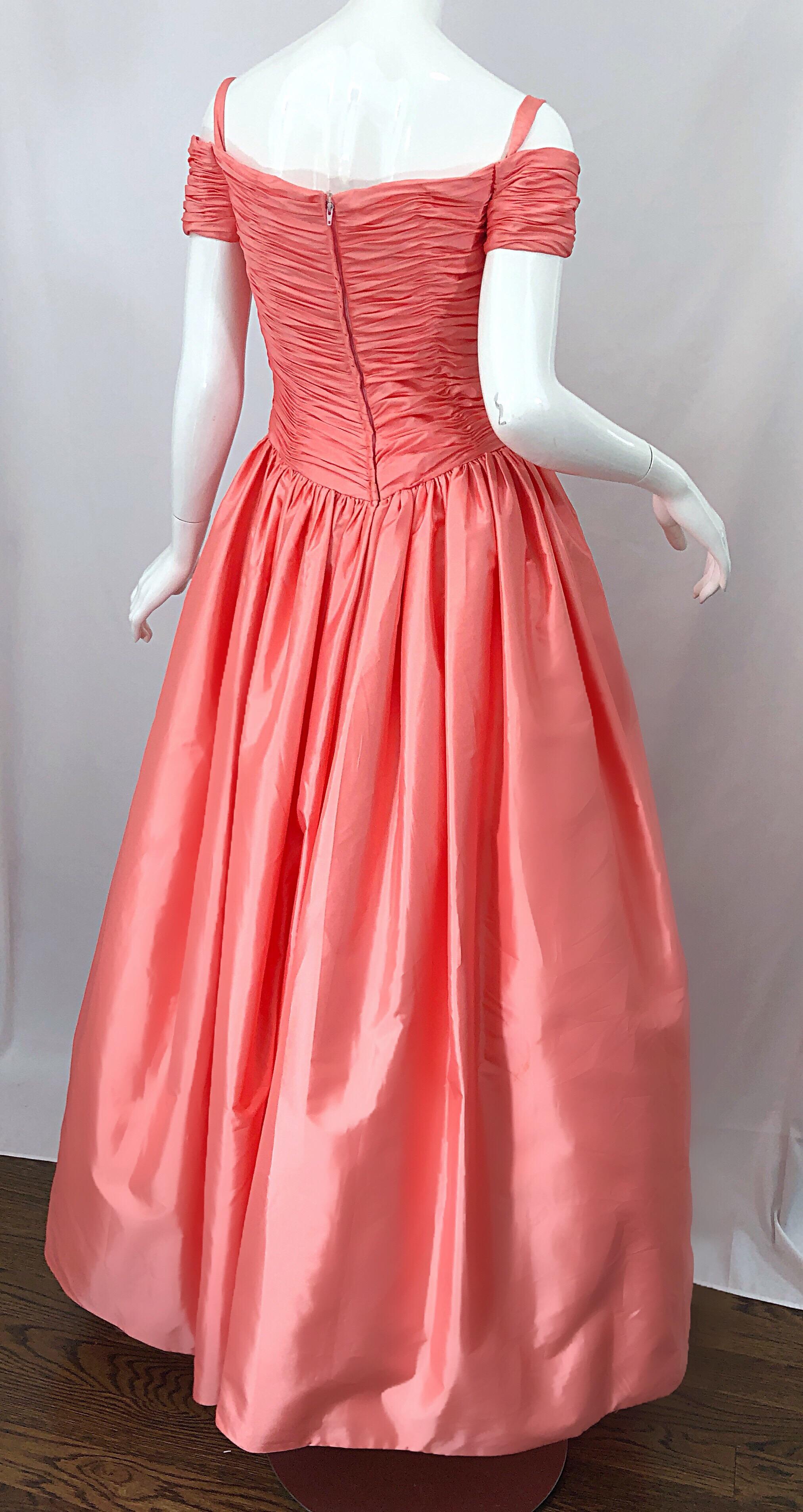 1980s Chris Kole Coral Pink Size 6 Off the Shoulder Silk Taffeta Vintage Gown For Sale 5